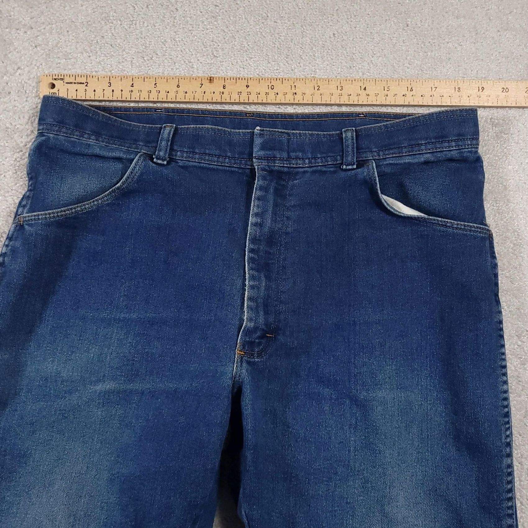 Wrangler Wrangler Jeans Mens 38x30 Blue Denim Straight Leg Classic Fit Pants Distressed VINTAGE? No — use non-vintage. Size US 38 / EU 54 - 6 Thumbnail
