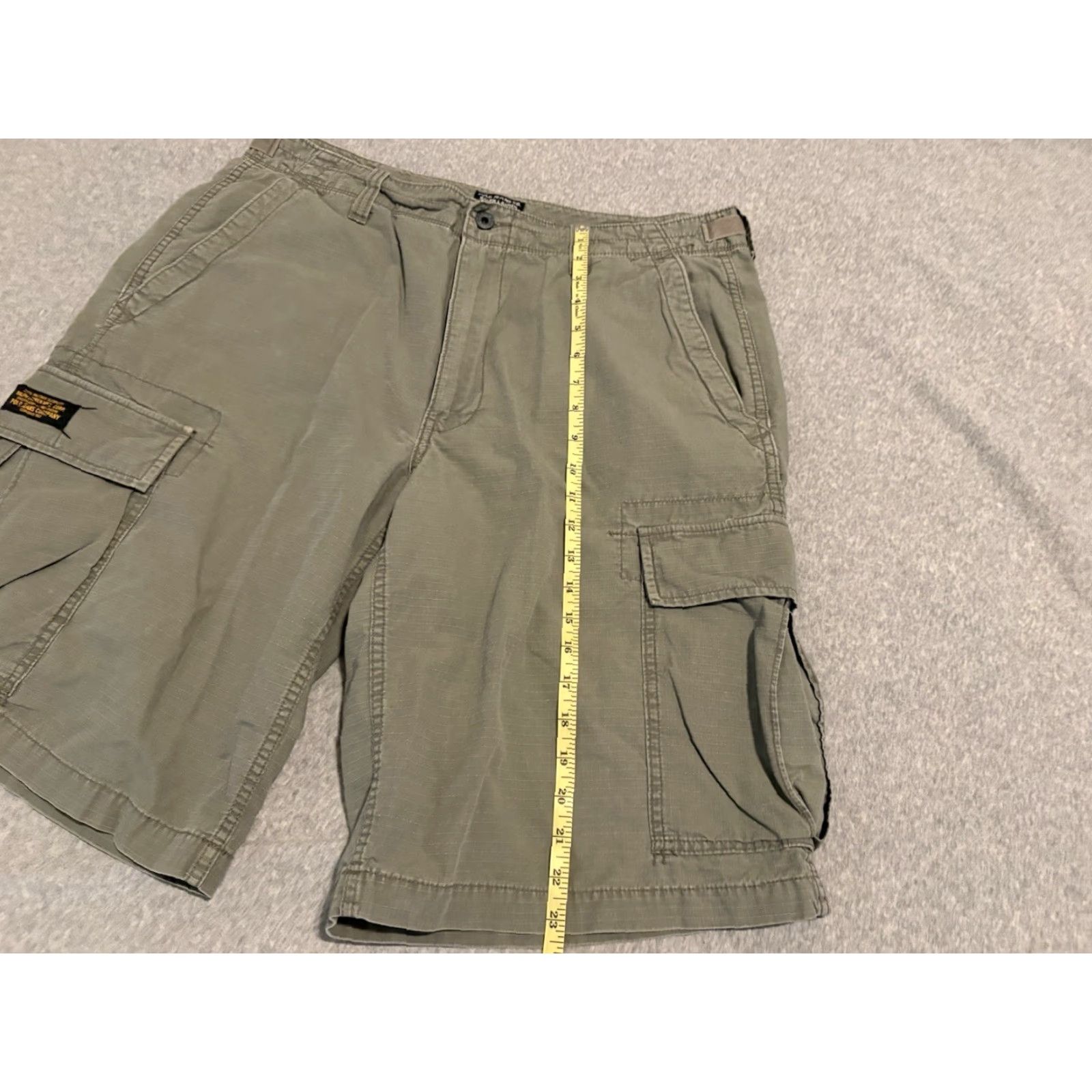 Polo Ralph Lauren Polo Ralph Lauren Polo Jeans Co Military Surplus Cargo Shorts Green Army 36 Mens Cargo Pocket 90s Y2K Military Surplus Cargo Shorts Mens 36 Green Size US M / EU 48-50 / 2 - 5 Thumbnail