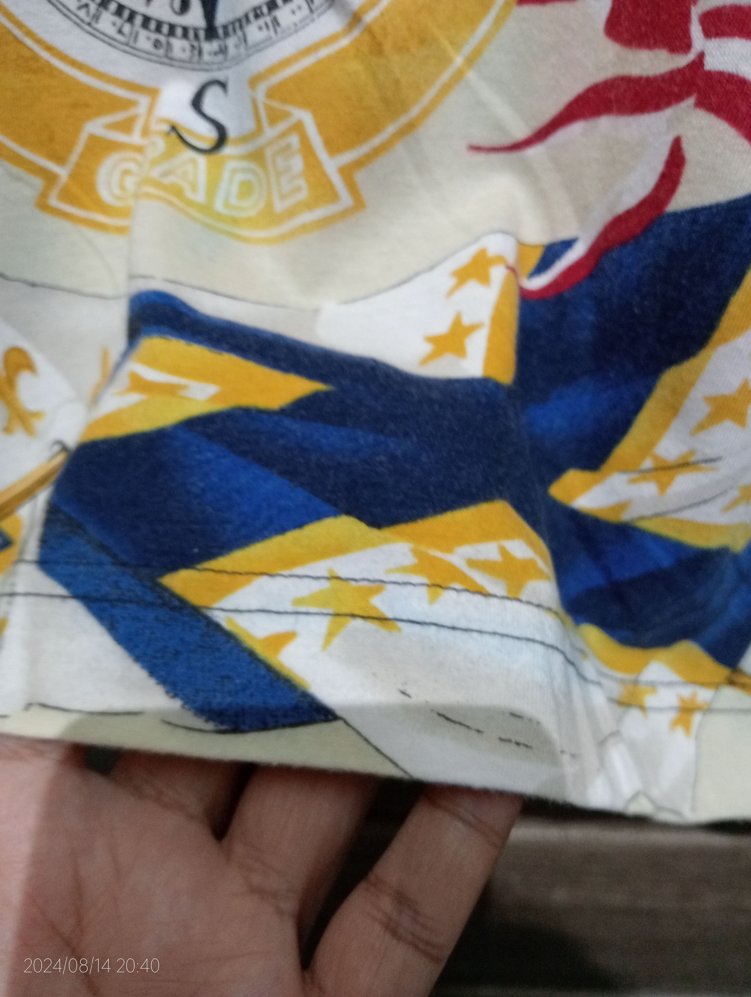 Gianfranco Ferre Vintage Gianfranco Ferre Scarf Pattern Tee Very Rare Size US L / EU 52-54 / 3 - 6 Thumbnail