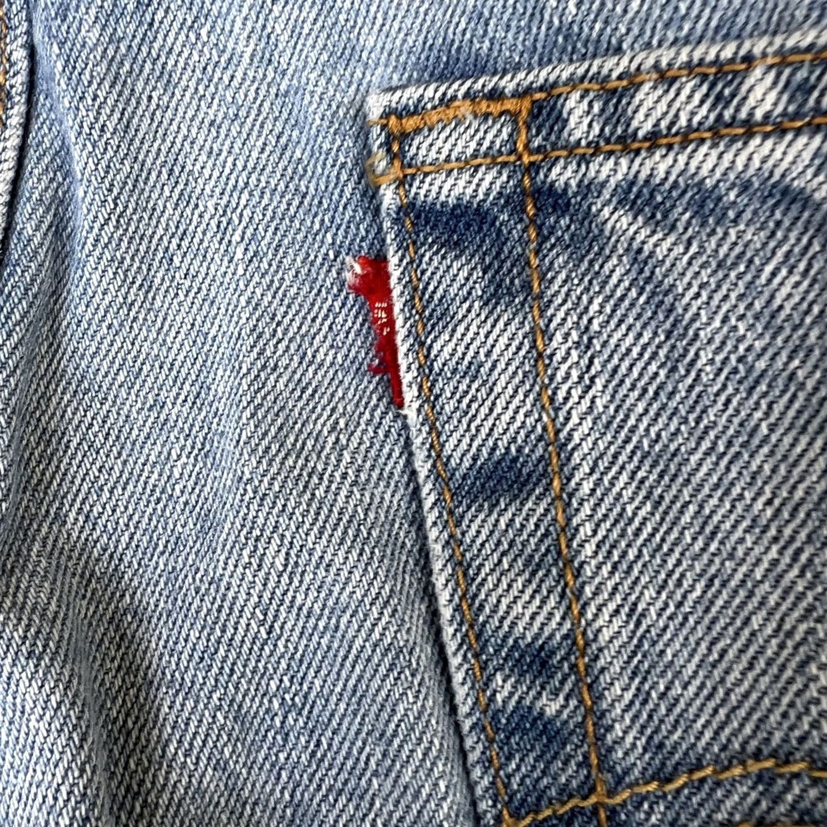 Levi's VTG Levi's 550 Jeans Men 38x31 Blue Distress Red Tab Relaxed Fit Tapered Leg Y2K Jeans Men 38 Blue Distress 550 90s USA Levi's 500 Series Size US 38 / EU 54 - 6 Thumbnail
