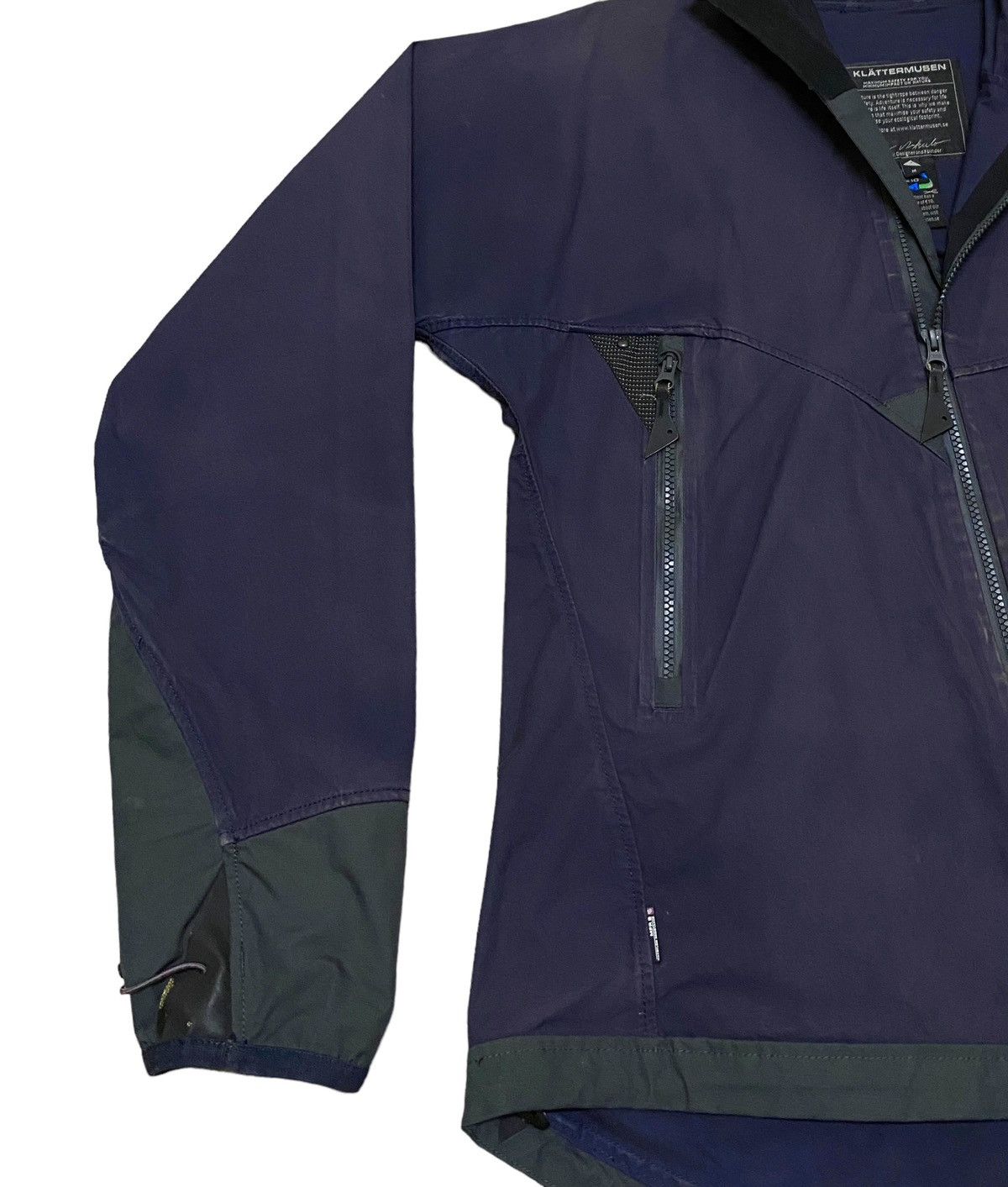 Klattermusen Rare Design Brand Mountain Klattermusen Hiking Jacket 2000s Size US M / EU 48-50 / 2 - 5 Thumbnail
