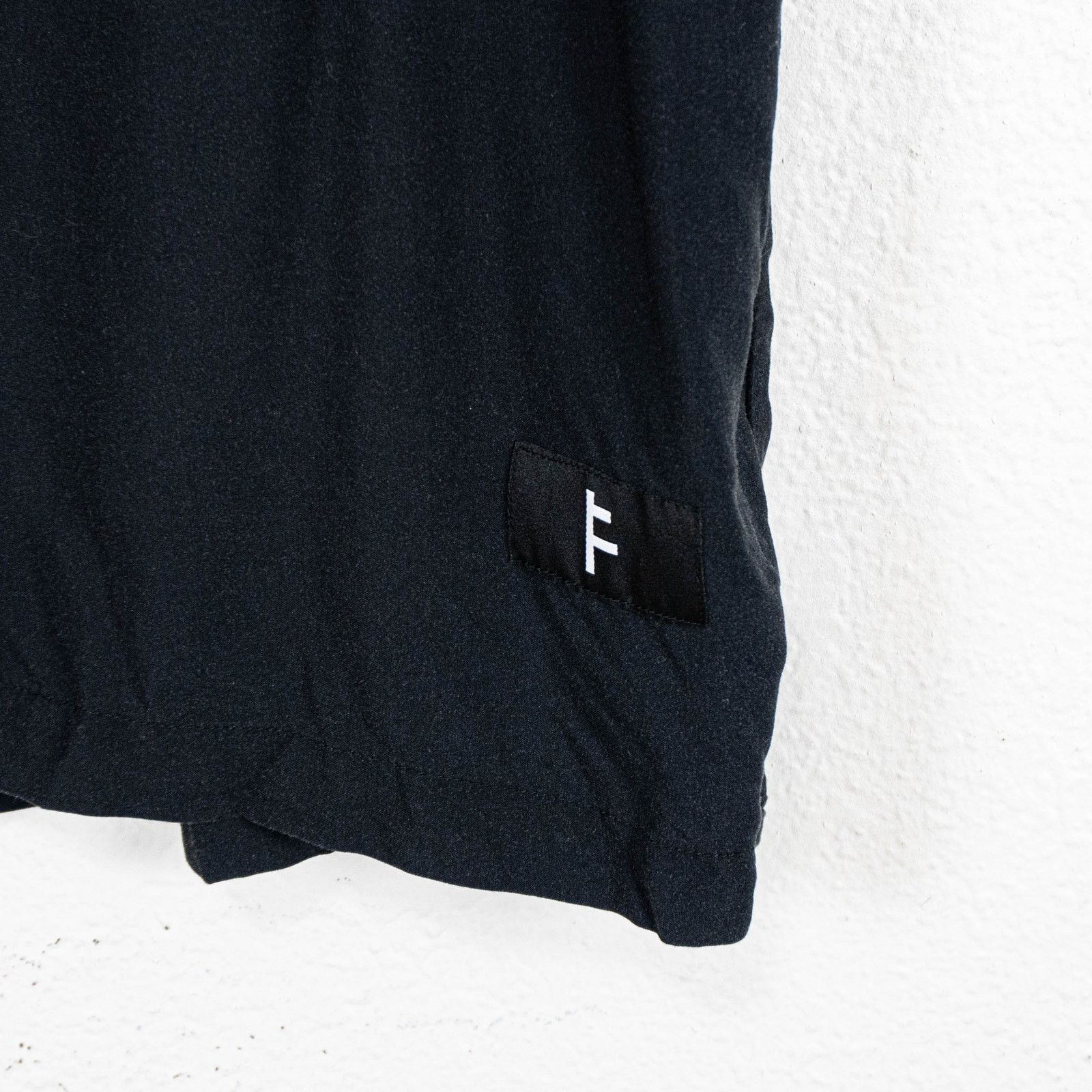 Other FORMER Merchandise Menace SS Shirt camp Collar in Black sz L Size US L / EU 52-54 / 3 - 3 Thumbnail