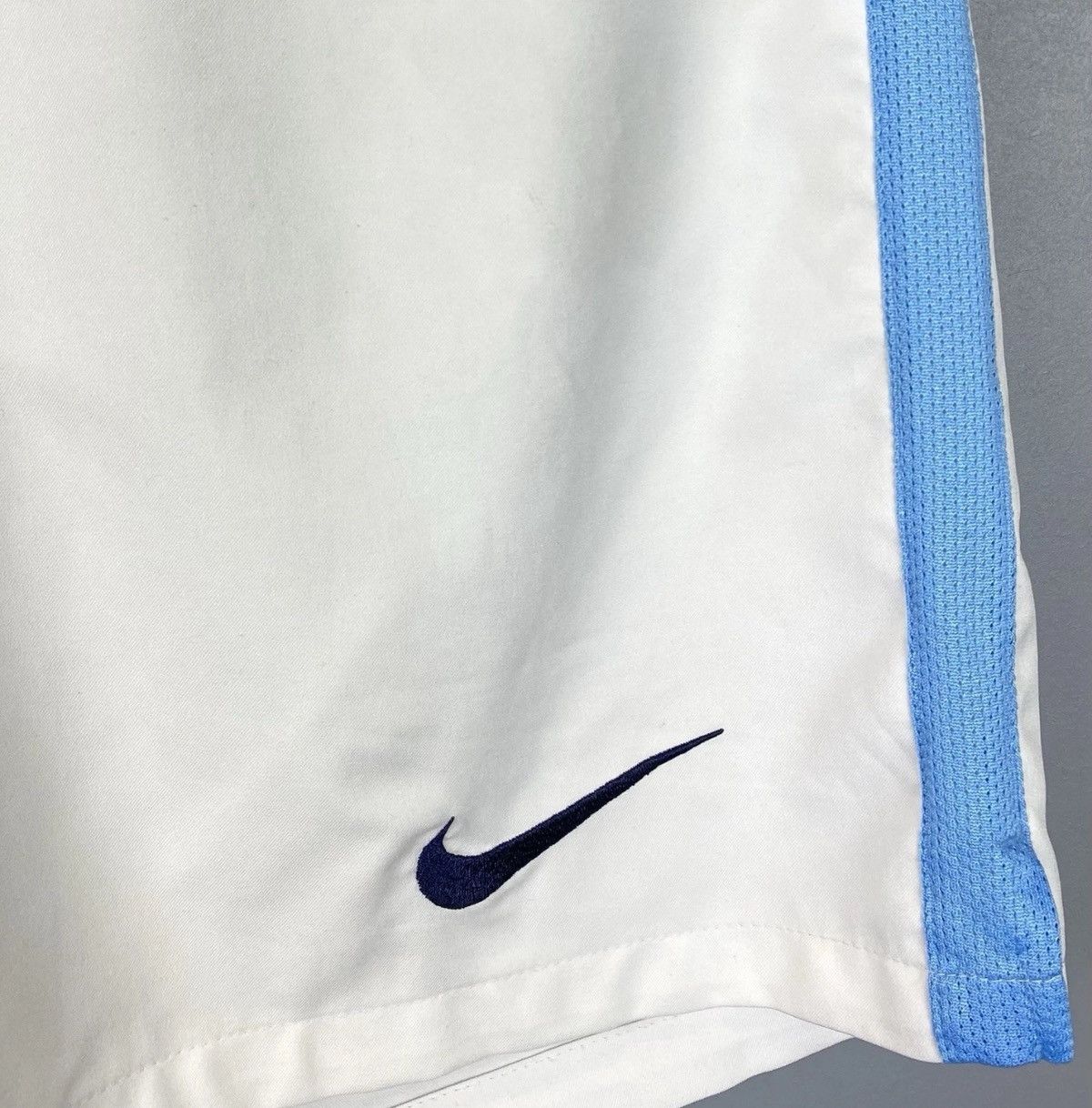 Nike Nike Manchester City 2015-2016 Home Soccer Football Shorts Size US 33 - 3 Thumbnail