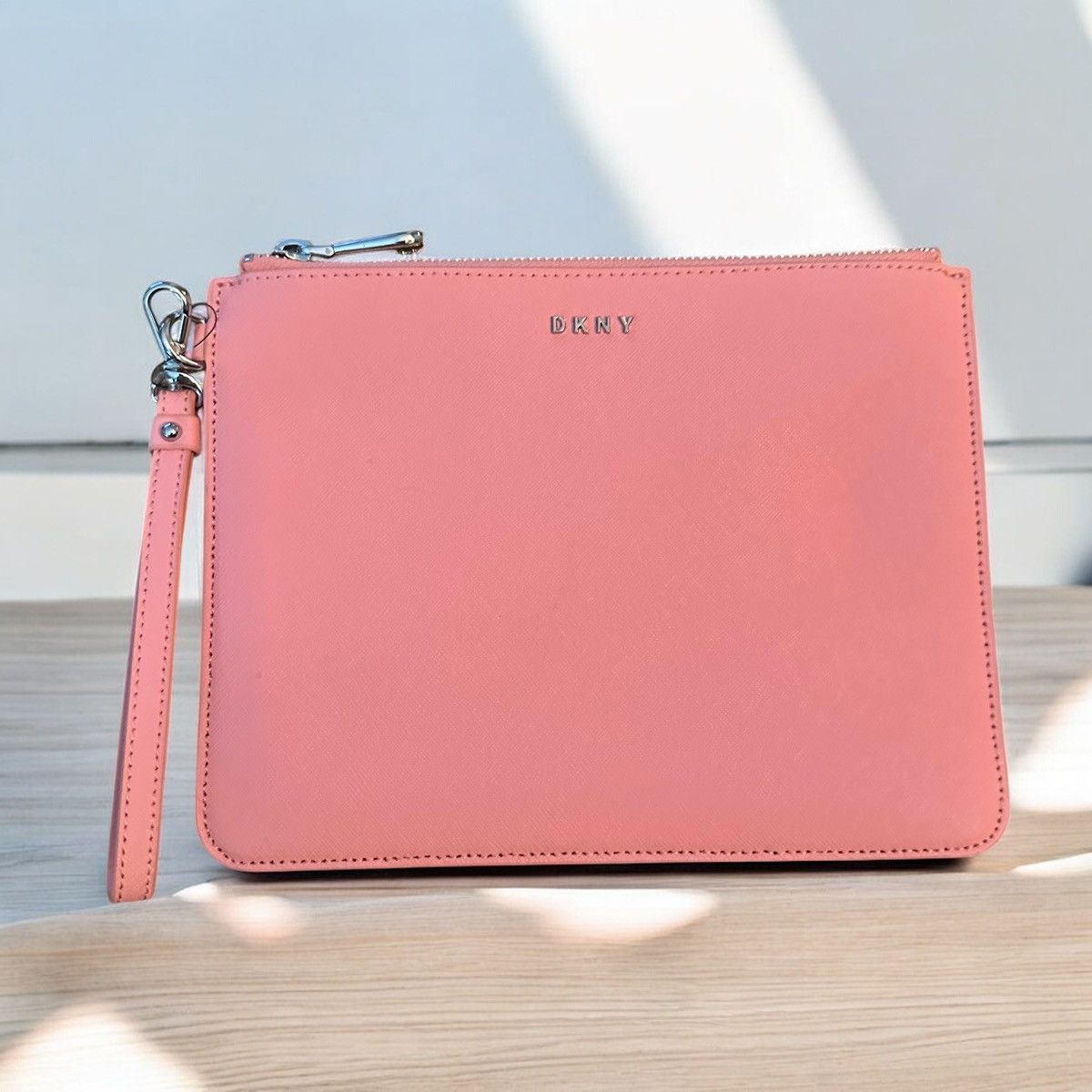 DKNY DKNY pink Saffiano leather wristlet Size ONE SIZE - 1 Thumbnail