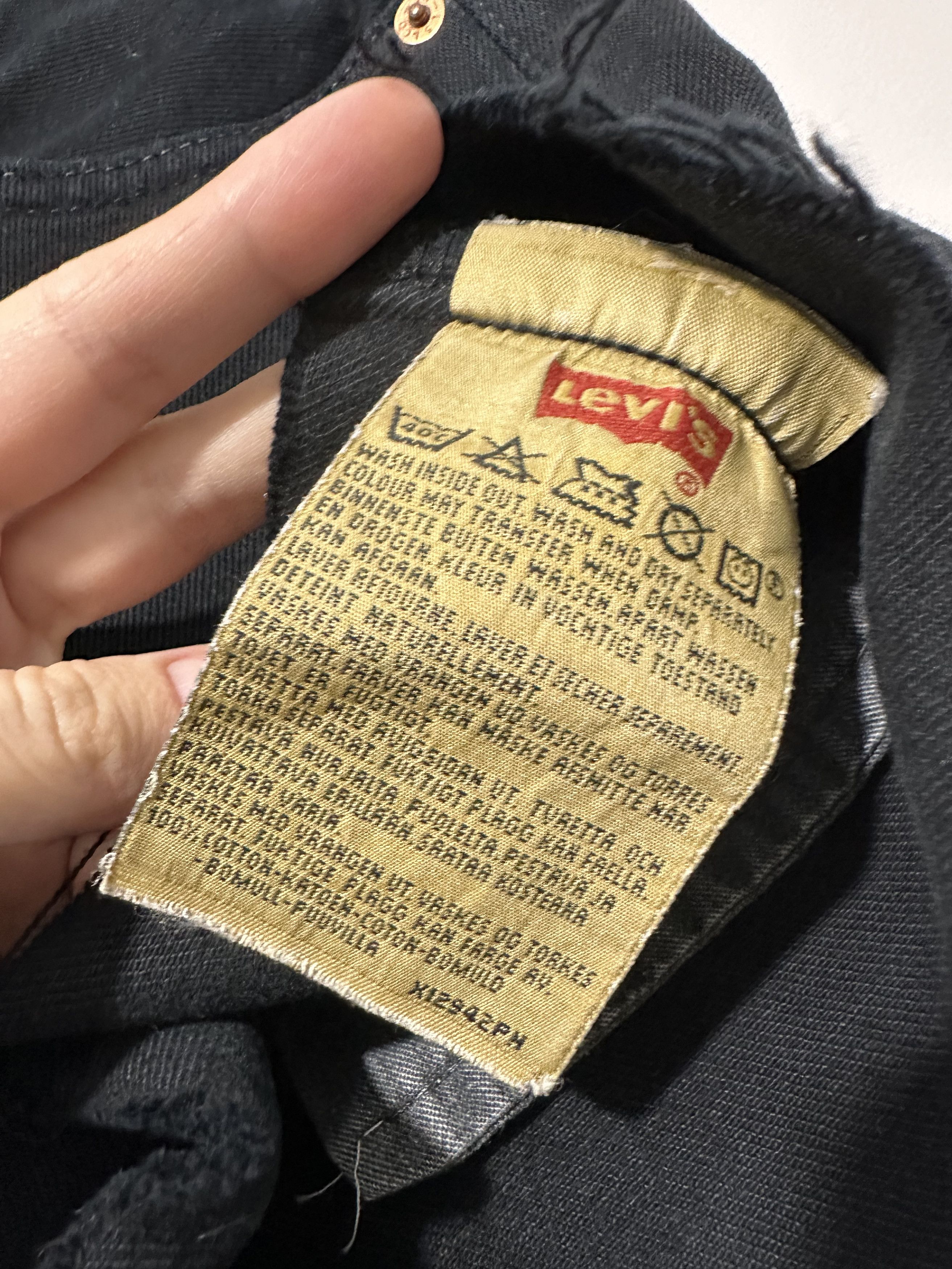 Levi's × Vintage Vintage 90's Made in UK Black Denim Levi's Shorts W28 Size 28" / US 6 / IT 42 - 5 Thumbnail