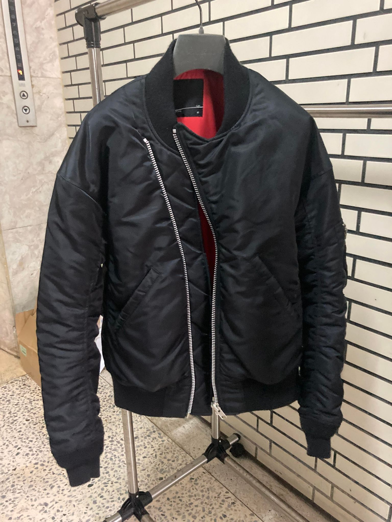 Lad Musician × Undercover FW10 Asymmetric Ma-1 Black/red Size US S / EU 44-46 / 1 - 2 Thumbnail