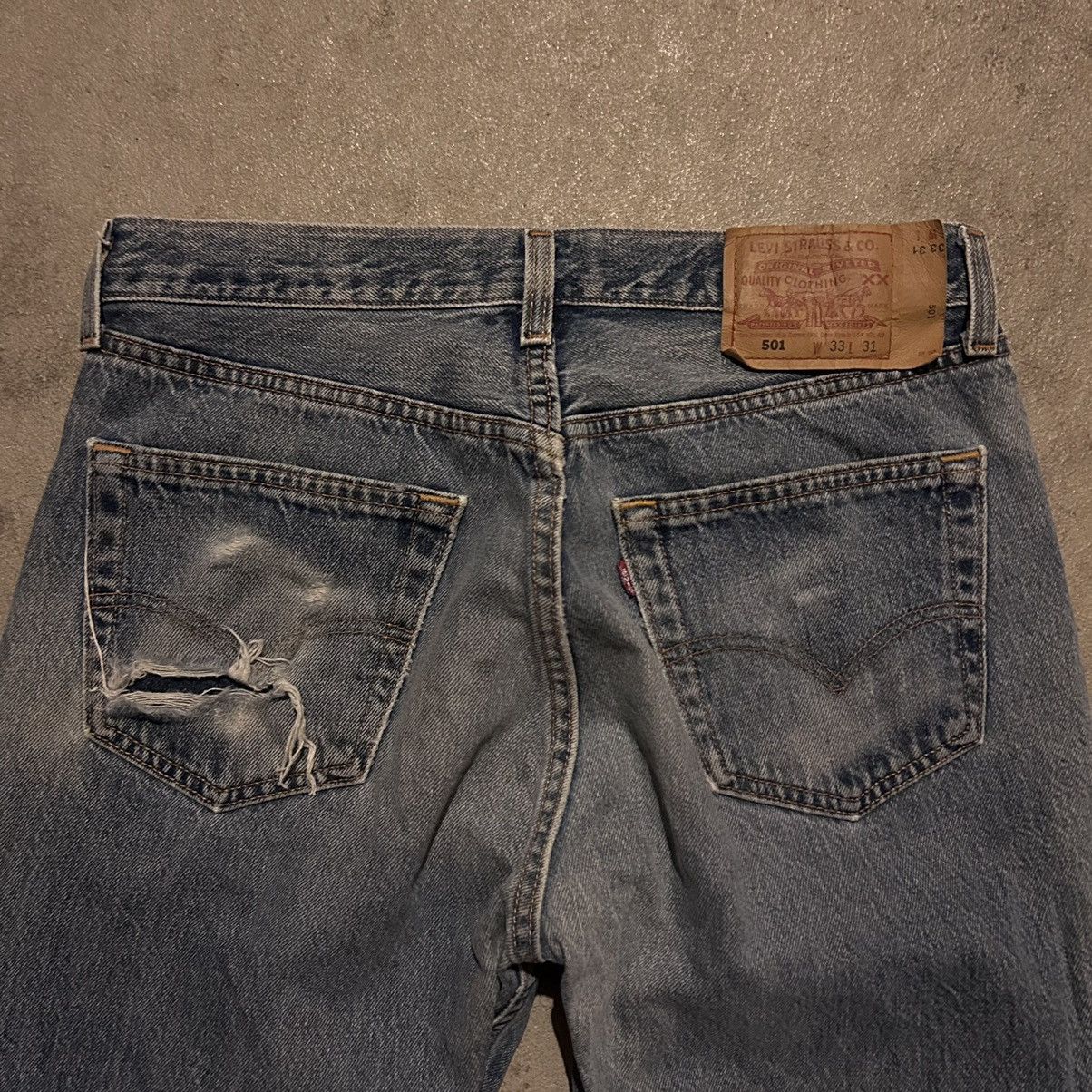 Levi's × Vintage Vintage Levi’s 501 made in USA faded jeans Size US 31 - 9 Thumbnail