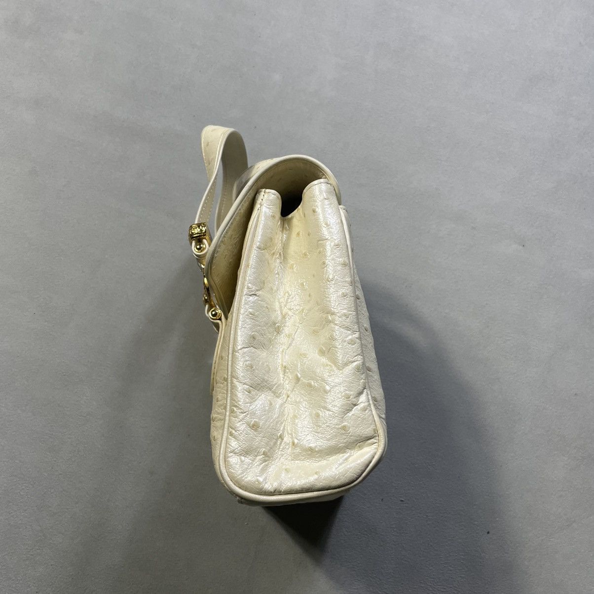 Versace GIANNI VERSACE PEARL WHITE OSTRITCH HAND BAG Size ONE SIZE - 13 Thumbnail