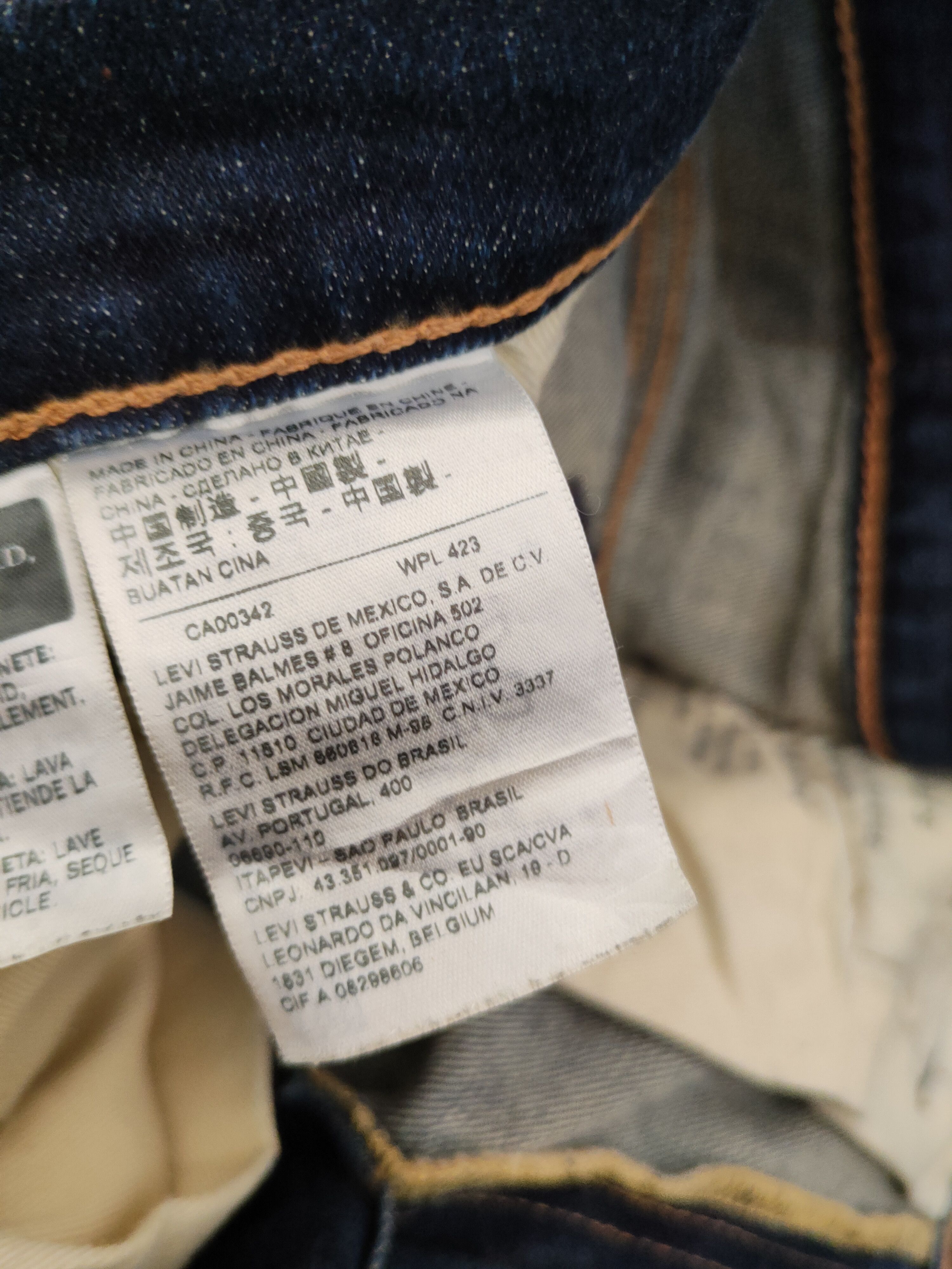 Levi's Levi's Dark Blue Distressed Ripped Jeans #W1401 Size US 31 - 15 Thumbnail