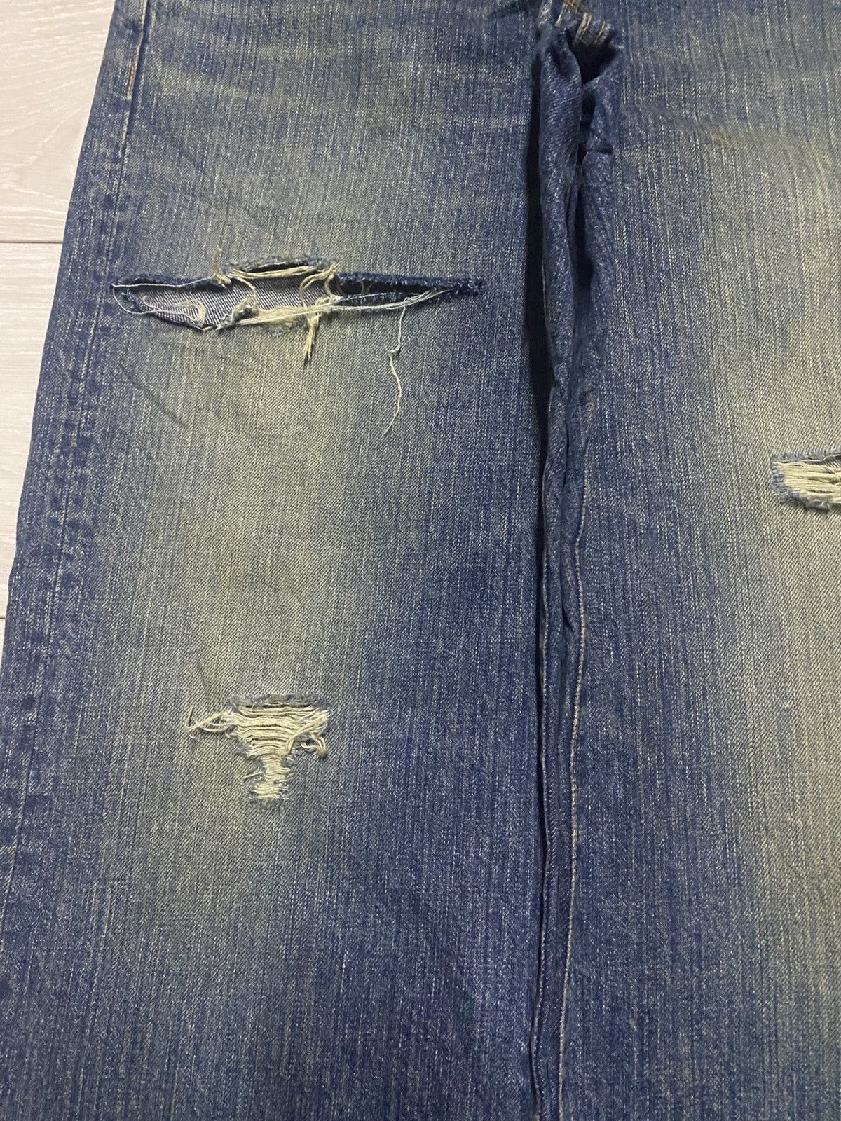 Japanese Brand Japan Brand Montaineering Mud wash Distressed Baggy Jeans Size US 34 / EU 50 - 6 Thumbnail