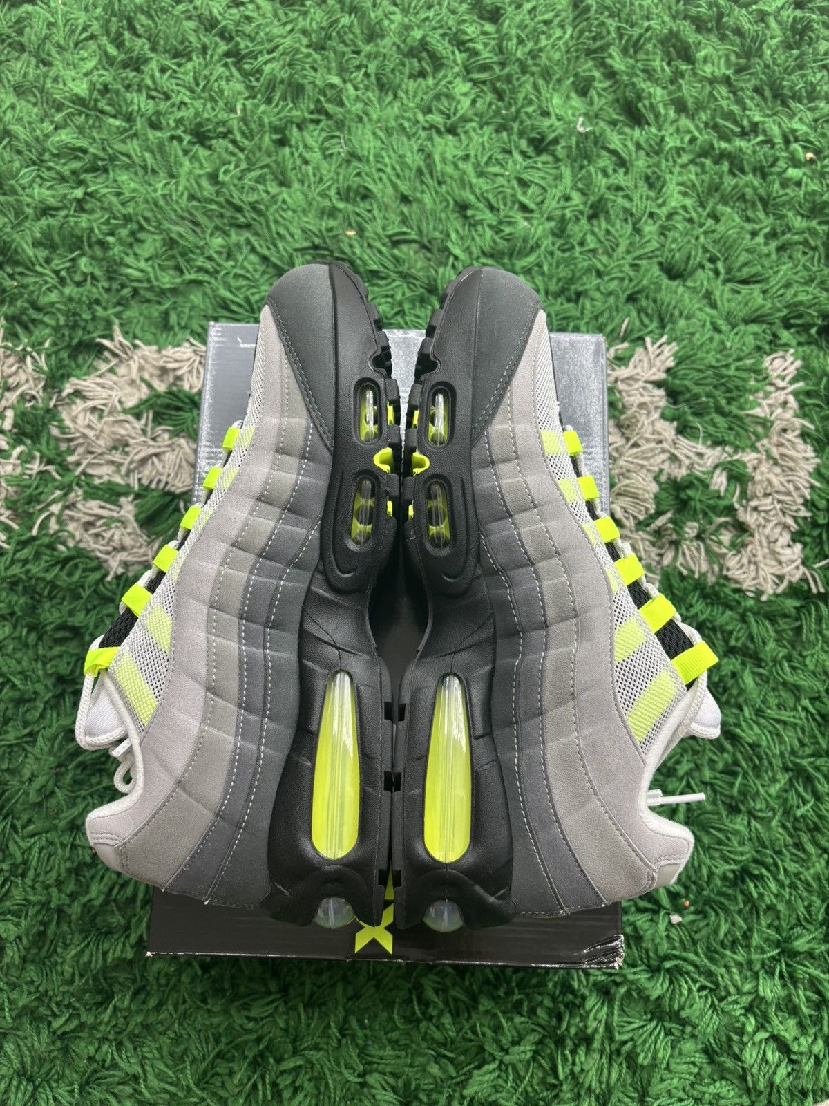 Nike ✅Nike Air Max 95 OG Neon Size 11M Size US 11 / EU 44 - 8 Thumbnail