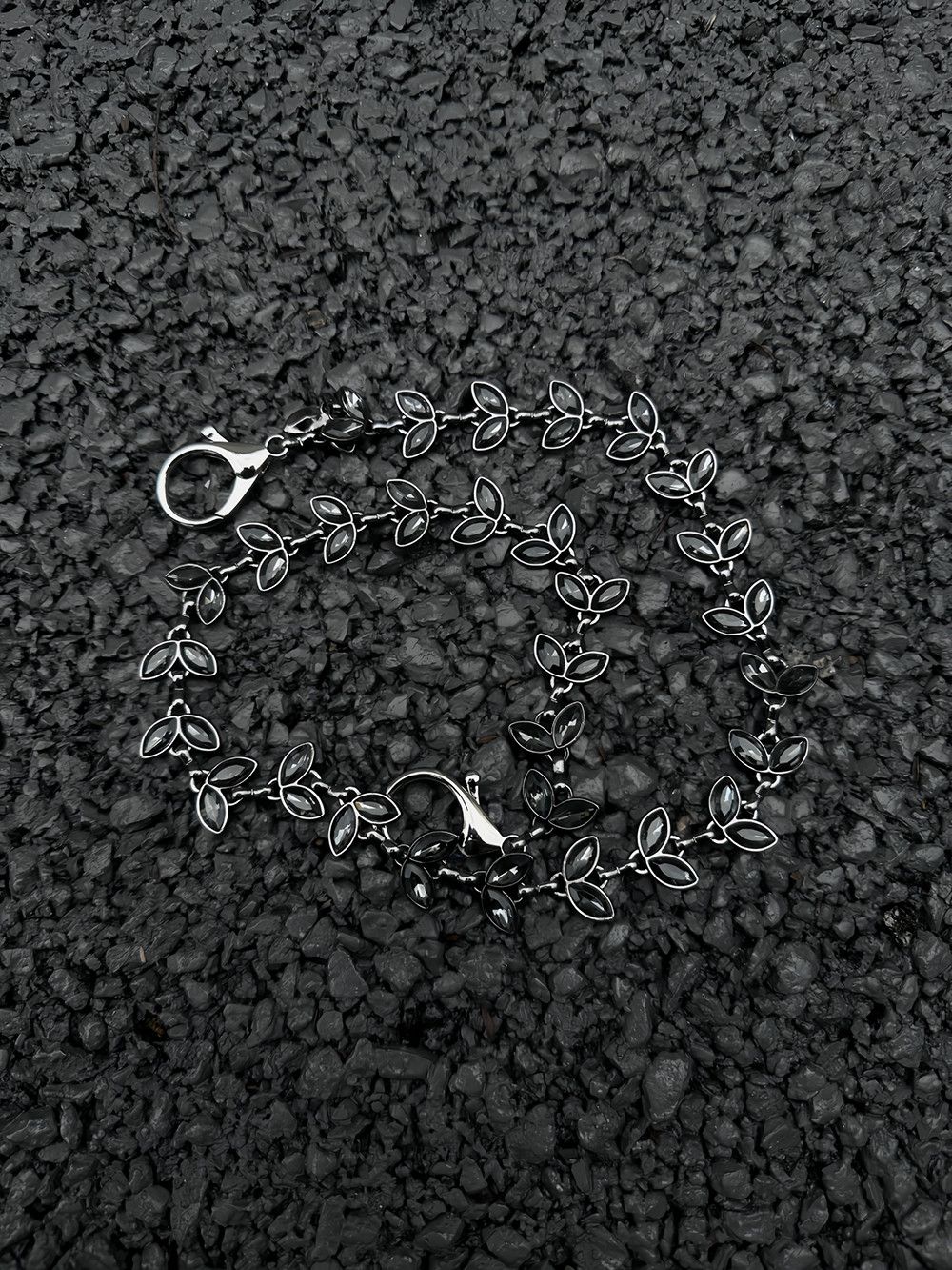Jewelry Leaf Chain Wallet, Belt Chain Size ONE SIZE - 2 Thumbnail