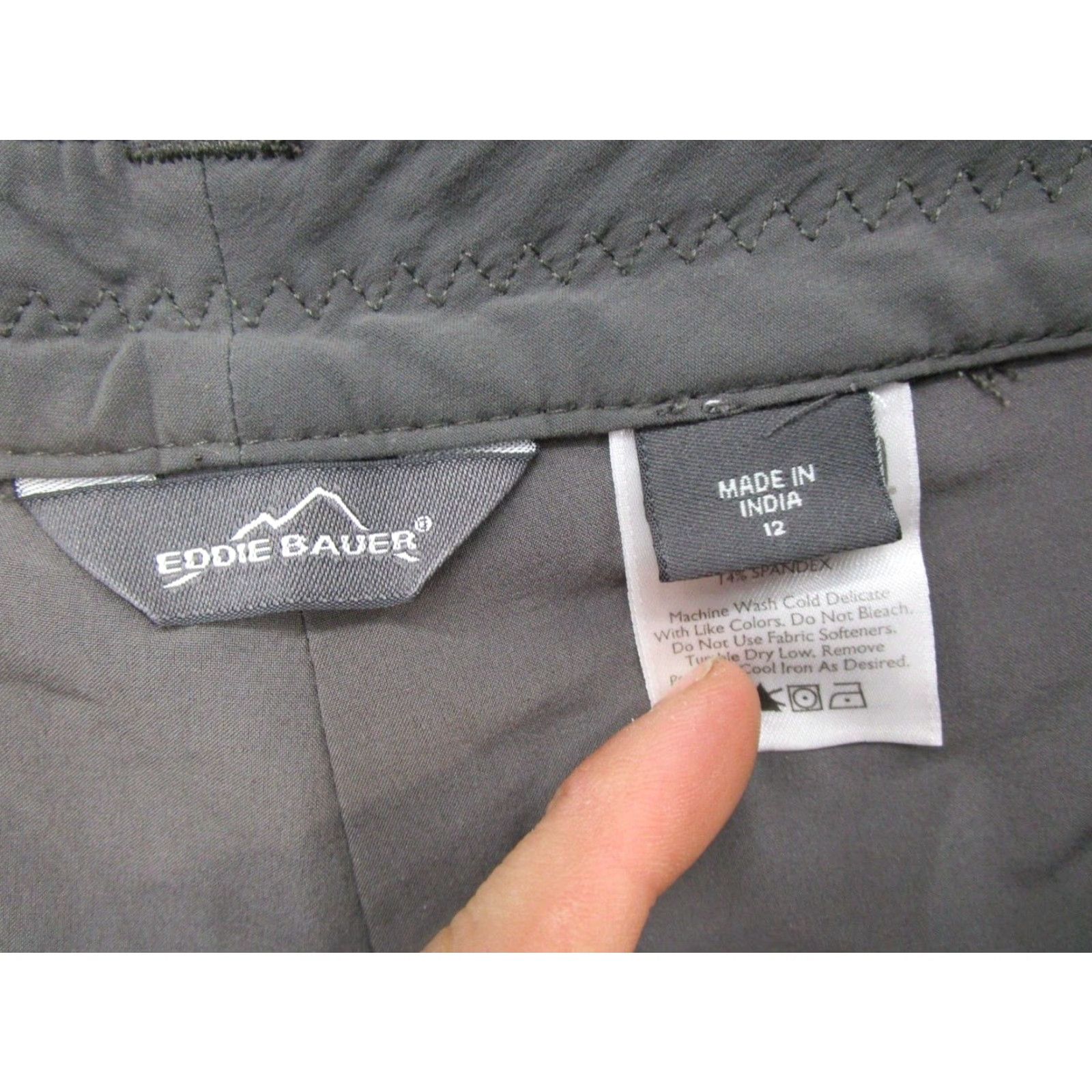 Eddie Bauer Eddie Bauer Women's A Line Nylon Travex Skirt Skort SZ 12 Stretch Outdoor Hiking Gray Denim Pattern Solid Knee Length Casual Men? Size 34" / US 12 / IT 48 - 2 Thumbnail
