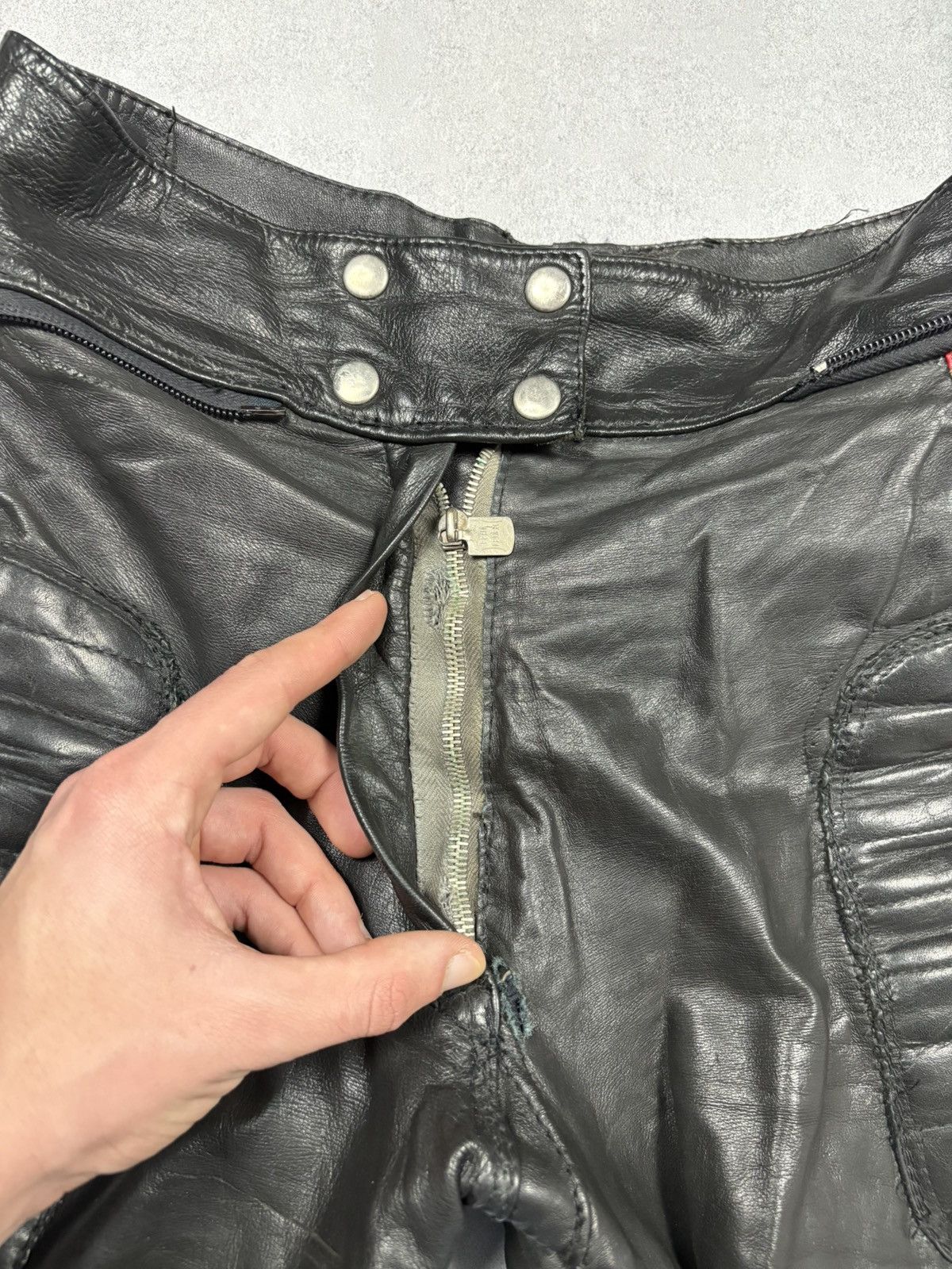 Belstaff Vintage 70s Belstaff Black Leather Motorcycle Suit Archive Size US S / EU 44-46 / 1 - 20 Thumbnail