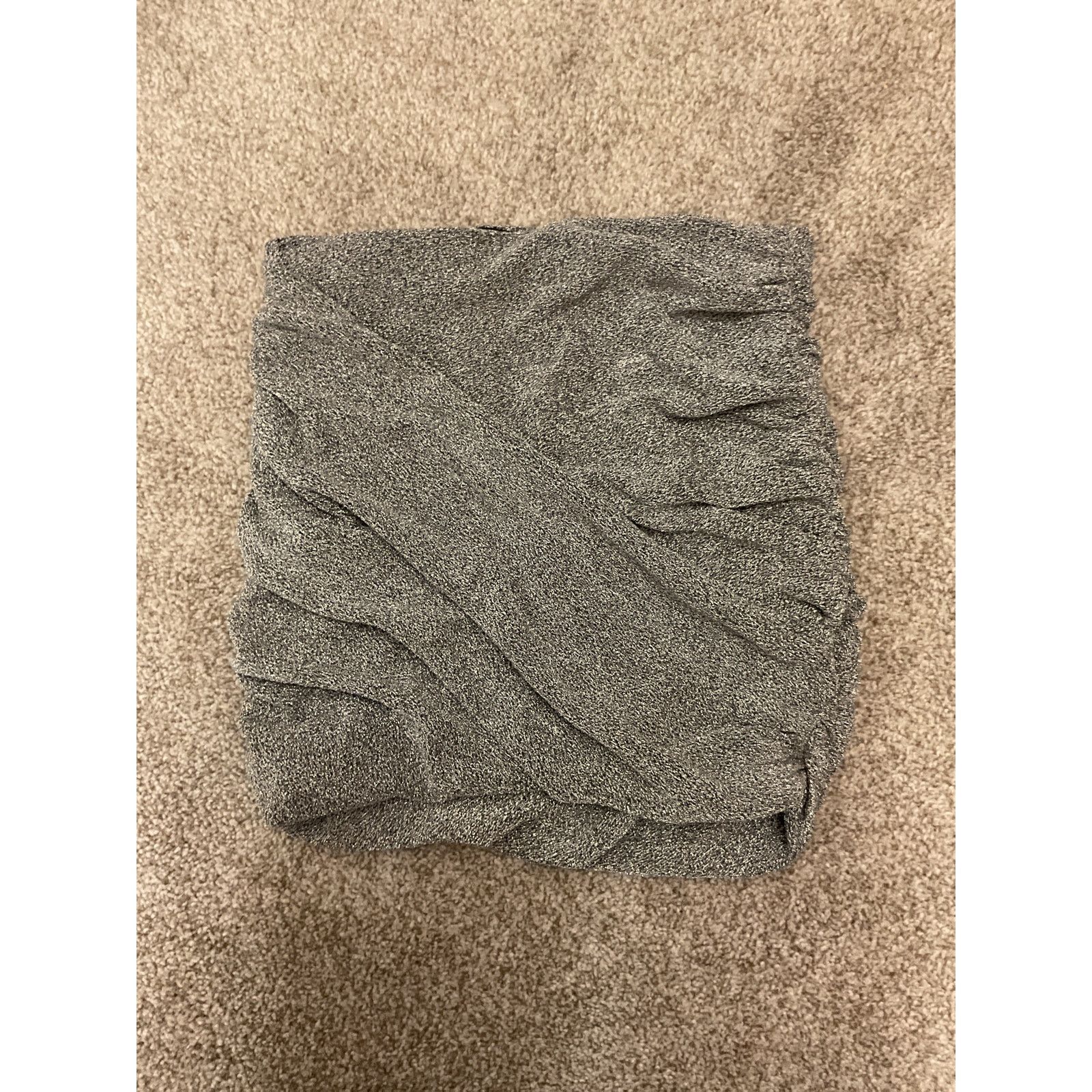 Zara Zara Metallic Silver Shirred Cropped Length Tube Top, M Size M / US 6-8 / IT 42-44 - 1 Thumbnail