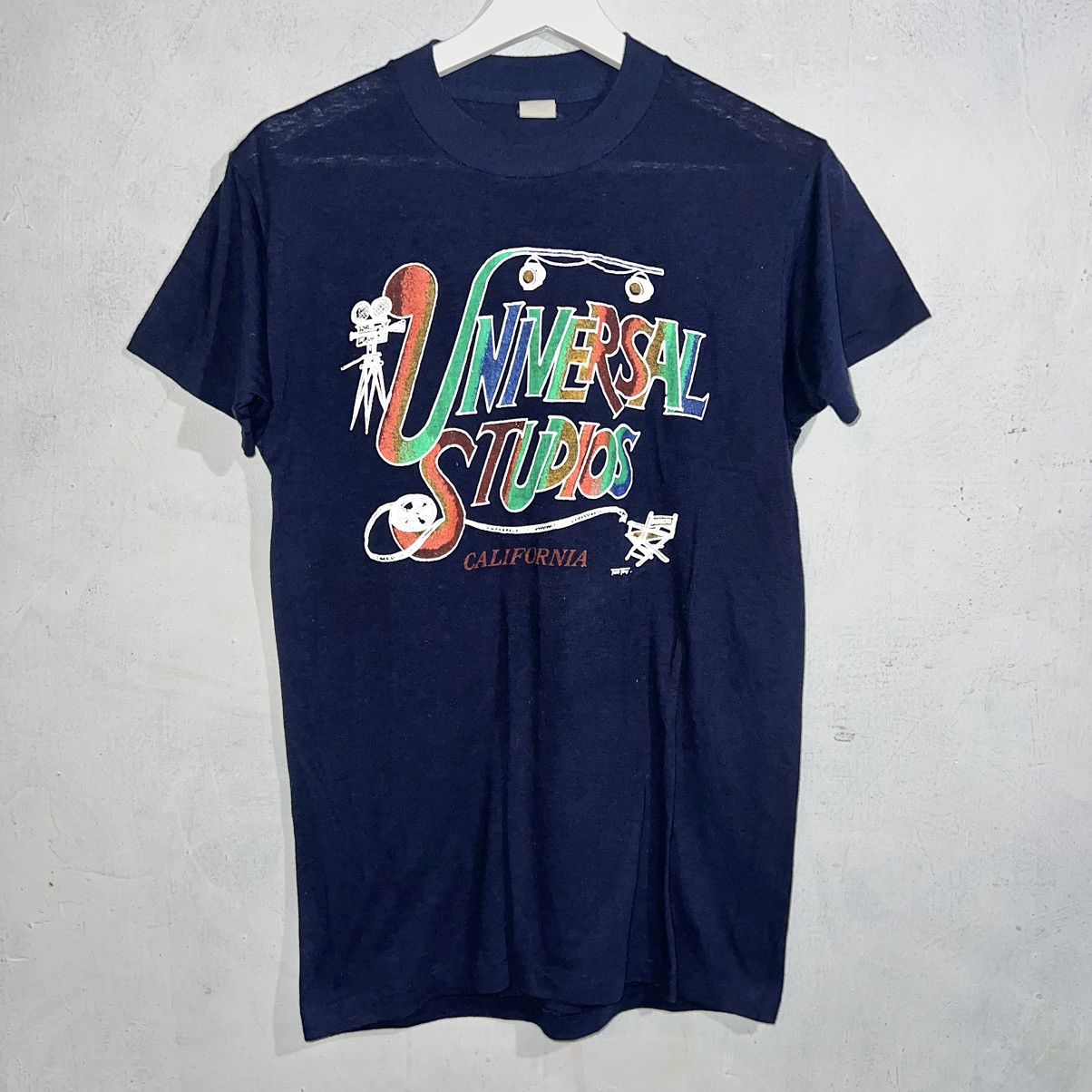 Vintage 70s Vintage Universal Studios Medium T-Shirt Navy Size US M / EU 48-50 / 2 - 1 Thumbnail