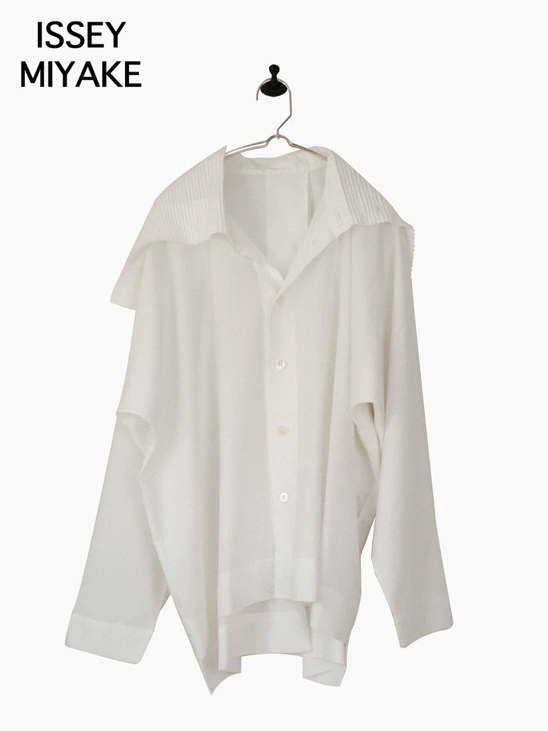 Issey Miyake Issey Miyake A white pleated collar shirt coat Size M / US 6-8 / IT 42-44 - 1 Thumbnail