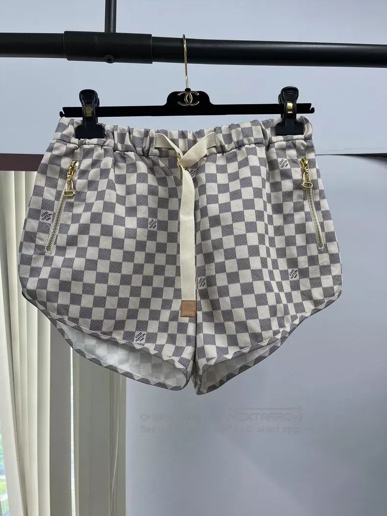 Louis Vuitton Louis Vuitton White checkerboard shorts Size US 38 / EU 54 - 1 Thumbnail