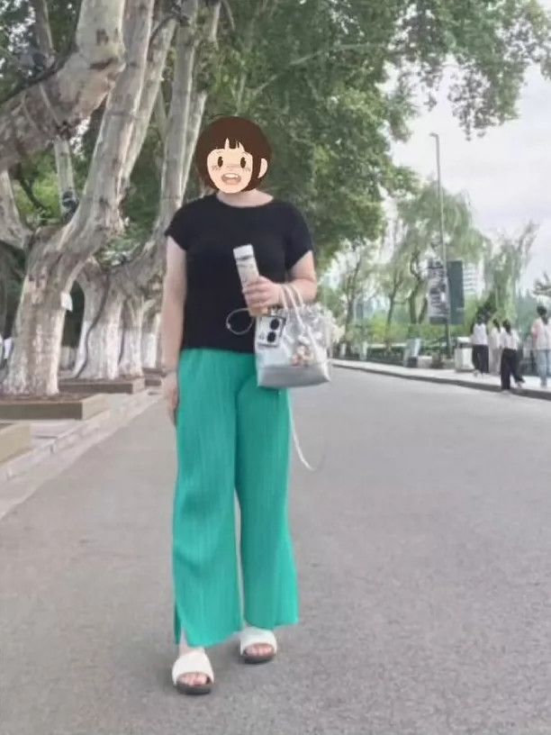 Issey Miyake Issey Miyake size:3 Mint green wide straight-leg trousers Size 22" - 4 Thumbnail