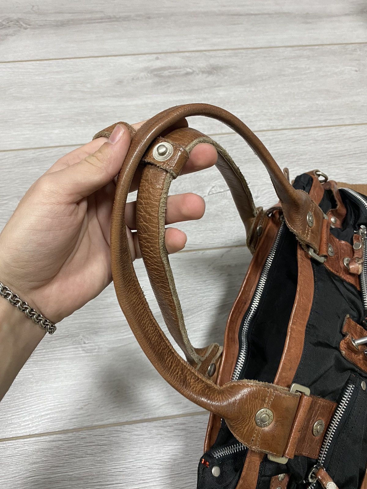 Vintage GG&L ALYX style George Gina Lucy NEW carabiner shoulder bag Size ONE SIZE - 11 Thumbnail