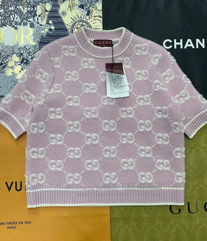 Gucci Gucci Pink White Logo Knit Short Sleeve. Size US M / EU 48-50 / 2 - 1 Thumbnail