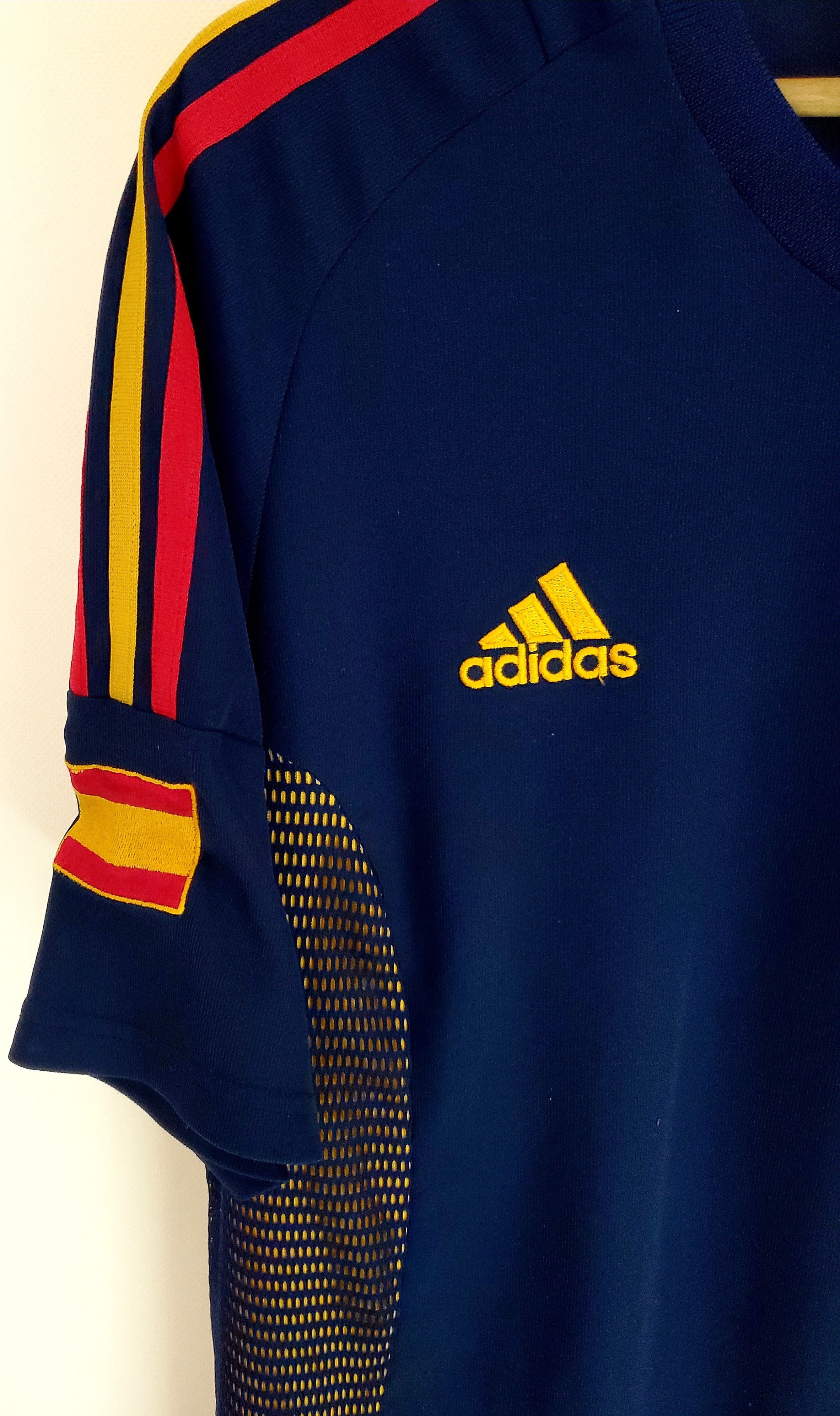 Adidas Vintage SPAIN 2002 2004 THIRD SOCCER JERSEY ADIDAS M Size US M / EU 48-50 / 2 - 3 Thumbnail