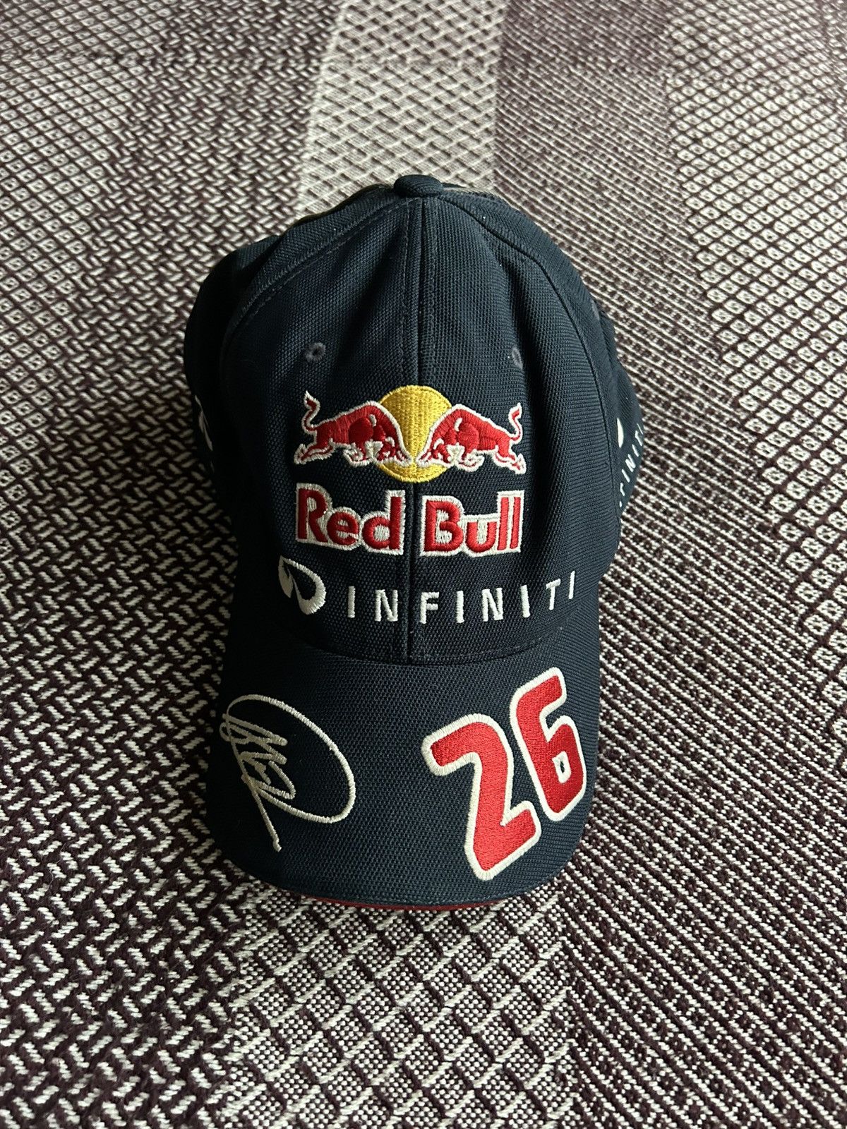 Red Bull Vintage Red Bull Infiniti Racing Y2K Cap Size OS Streetwear Size ONE SIZE - 1 Thumbnail