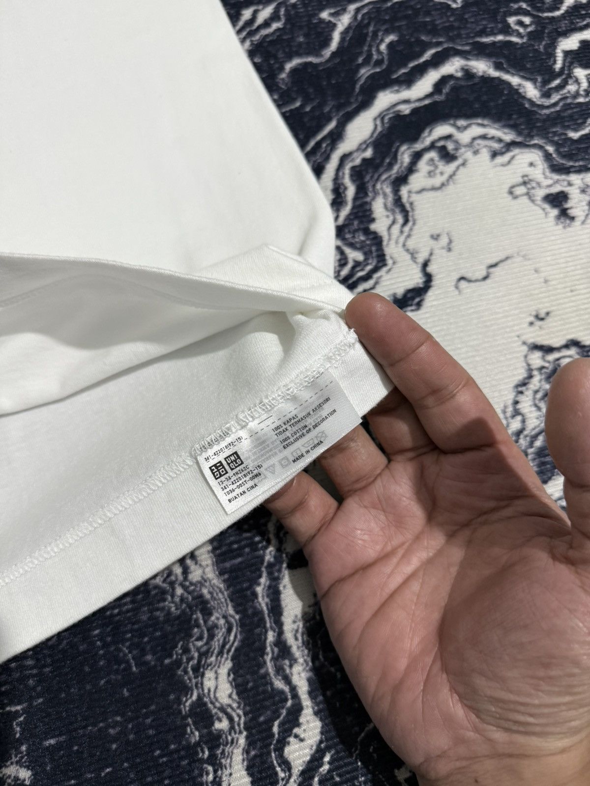 Kaws Uniqlo x kaws t shirt Size US M / EU 48-50 / 2 - 6 Thumbnail
