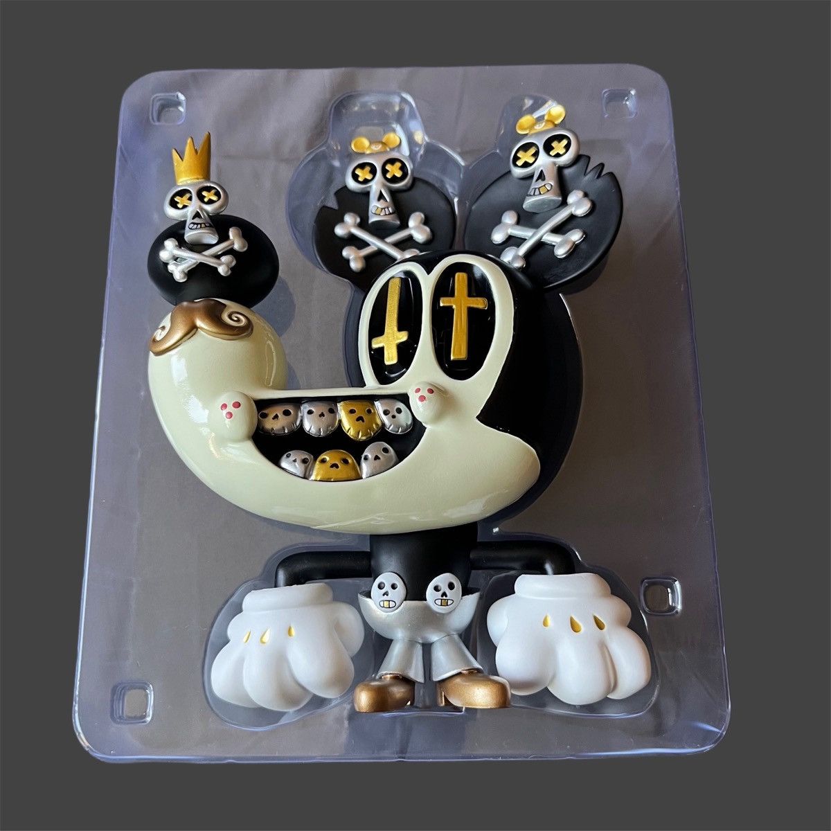 Designer Jorge Gutierrez Muerto Mouse Vinyl Figure Gold Size ONE SIZE - 3 Thumbnail