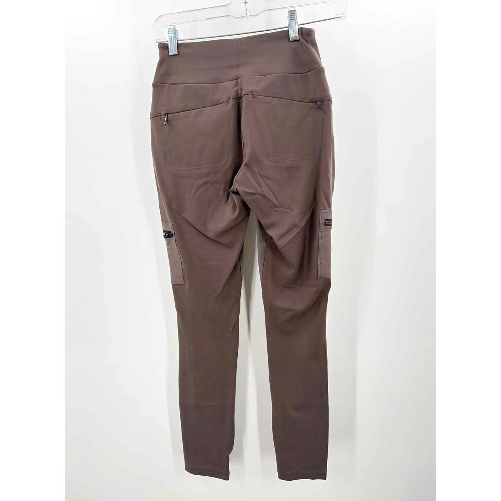 Athleta Athleta Grey Pull On Pants Women 0 Regular Size Grey Athleta Pull On Pants - Vintage? (Not Specified) Size 25" / US 0 / IT 36 - 2 Thumbnail