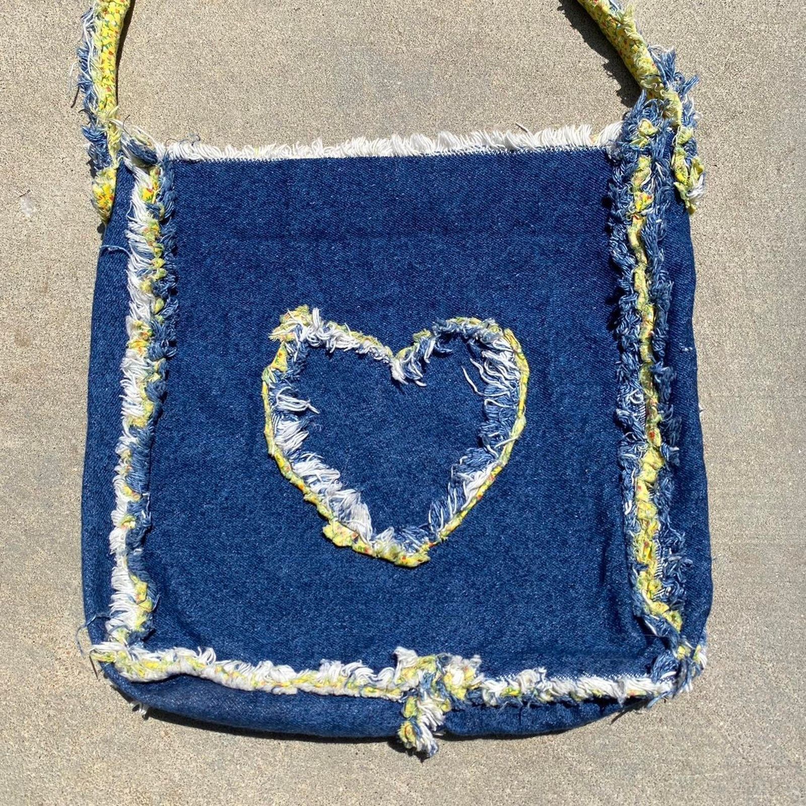 Other Denim heart shoulder bag Size ONE SIZE - 2 Thumbnail
