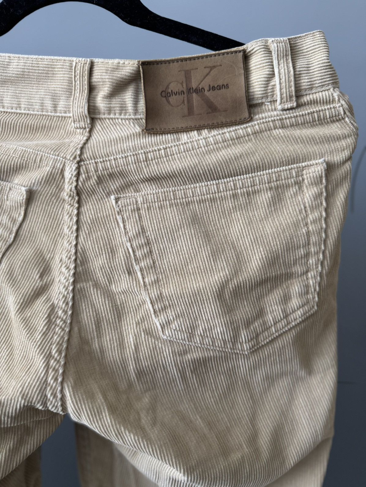 Calvin Klein Calvin Klein casual pants veluee Size US 28 / EU 44 - 1 Thumbnail