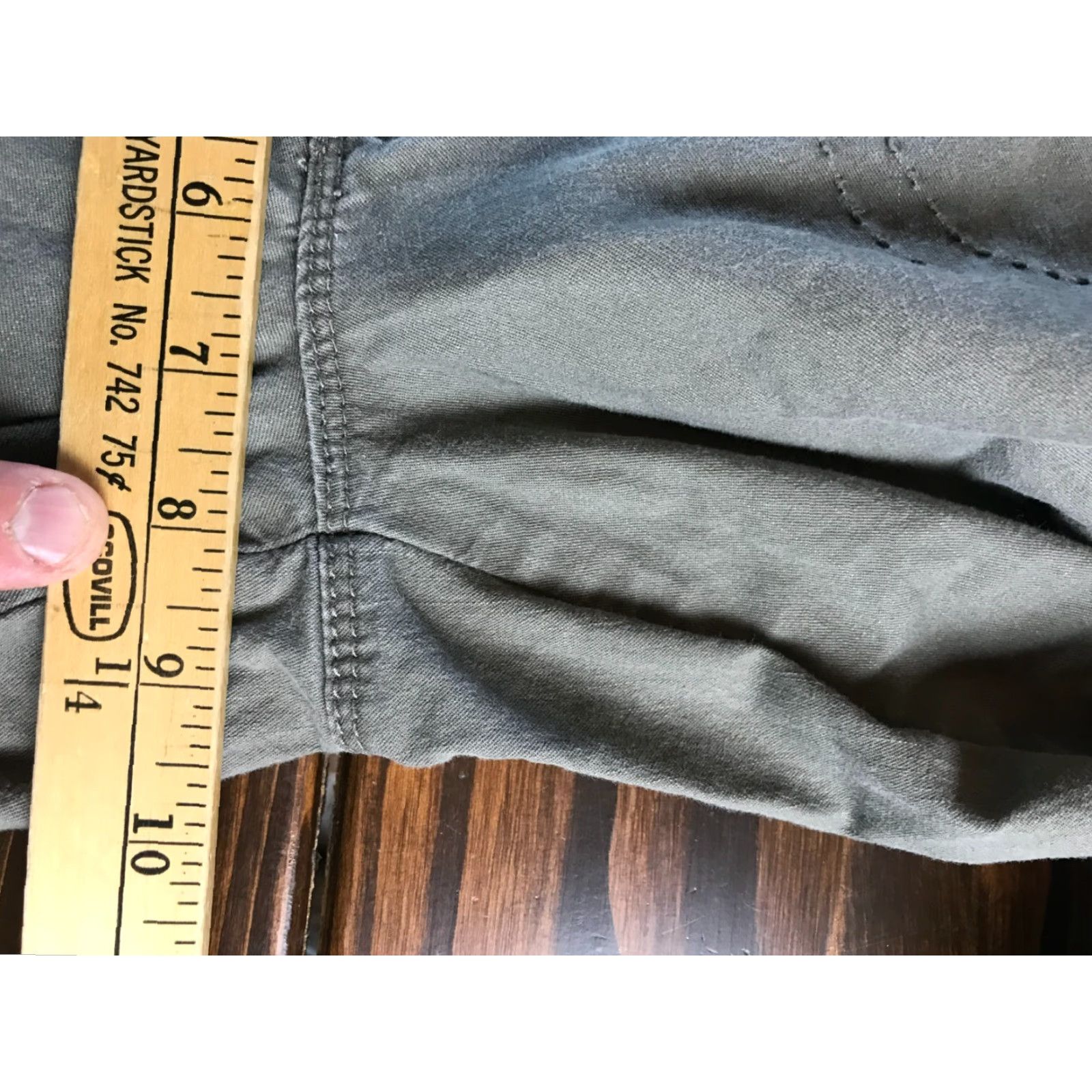 Calvin Klein Calvin Klein Pants Women 10 Green Cropped Cuffed Pockets Straight Inseam 23 in Flat Front Regular Size Type Pants Size 24" / US 00 / IT 34 - 4 Thumbnail