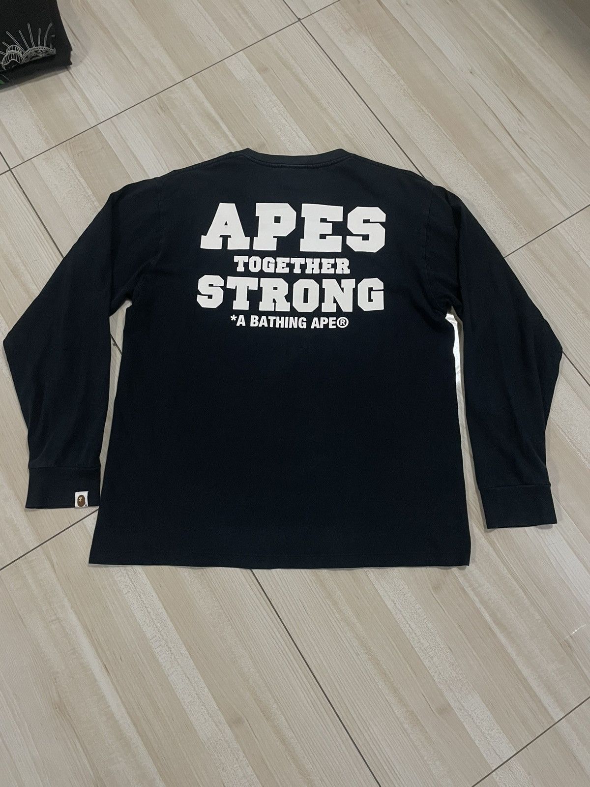 Bape *Apes Together Strong* A Bathing Ape Size US L / EU 52-54 / 3 - 2 Thumbnail