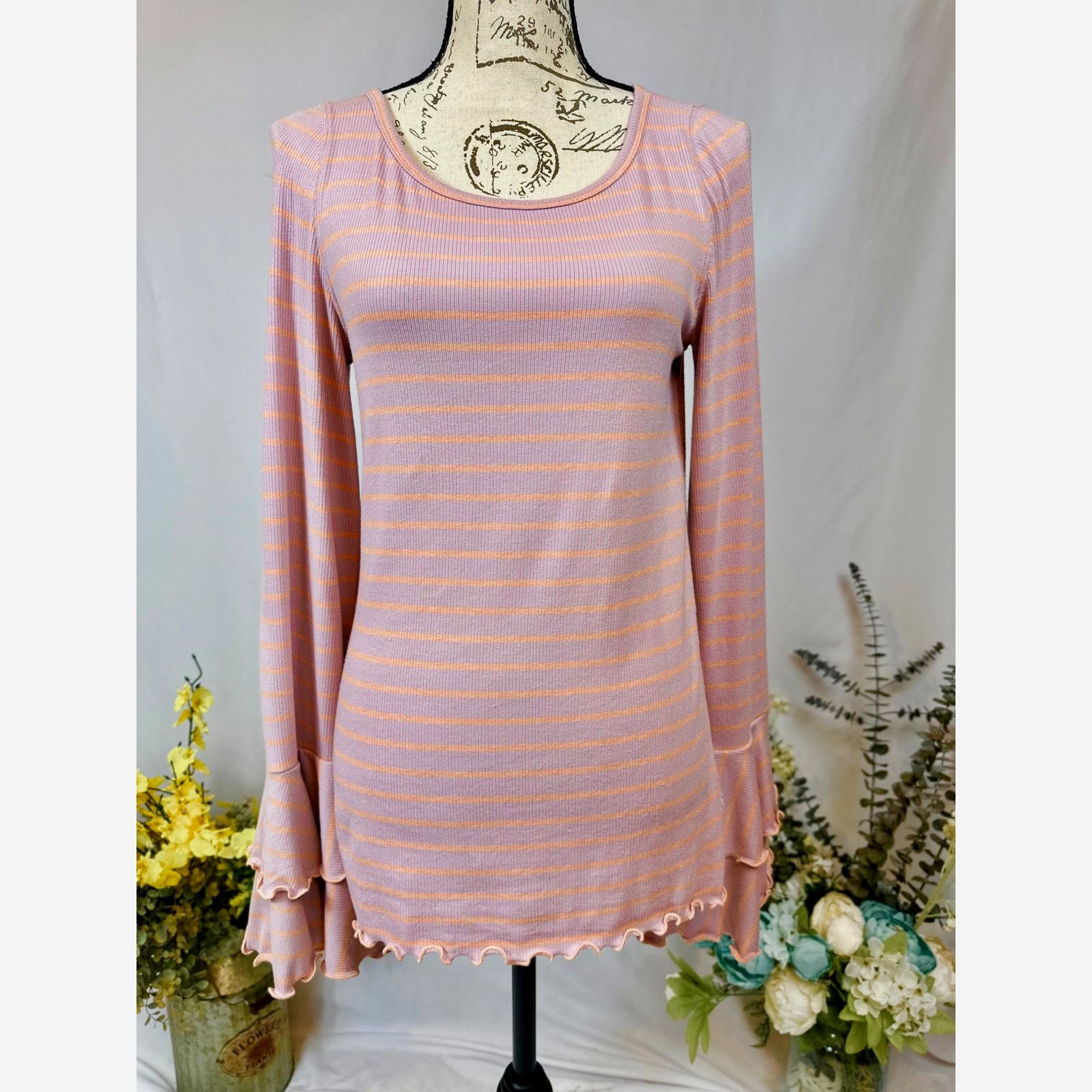 Free People Free People We the Free Good Find Ruffle Cuff Shirt Top L Size L / US 10 / IT 46 - 4 Thumbnail