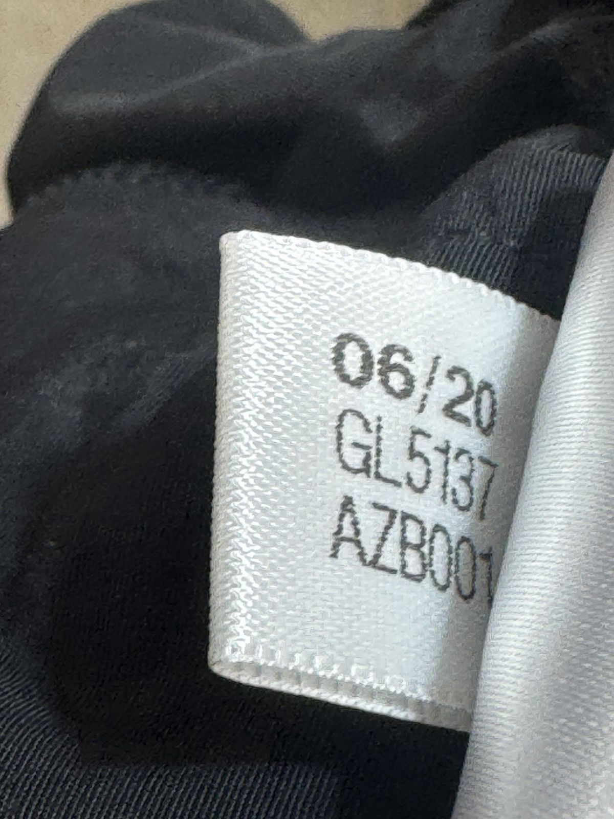 Adidas ADIDAS /// XXL CLEAN SHORT Size US 38 / EU 54 - 6 Thumbnail