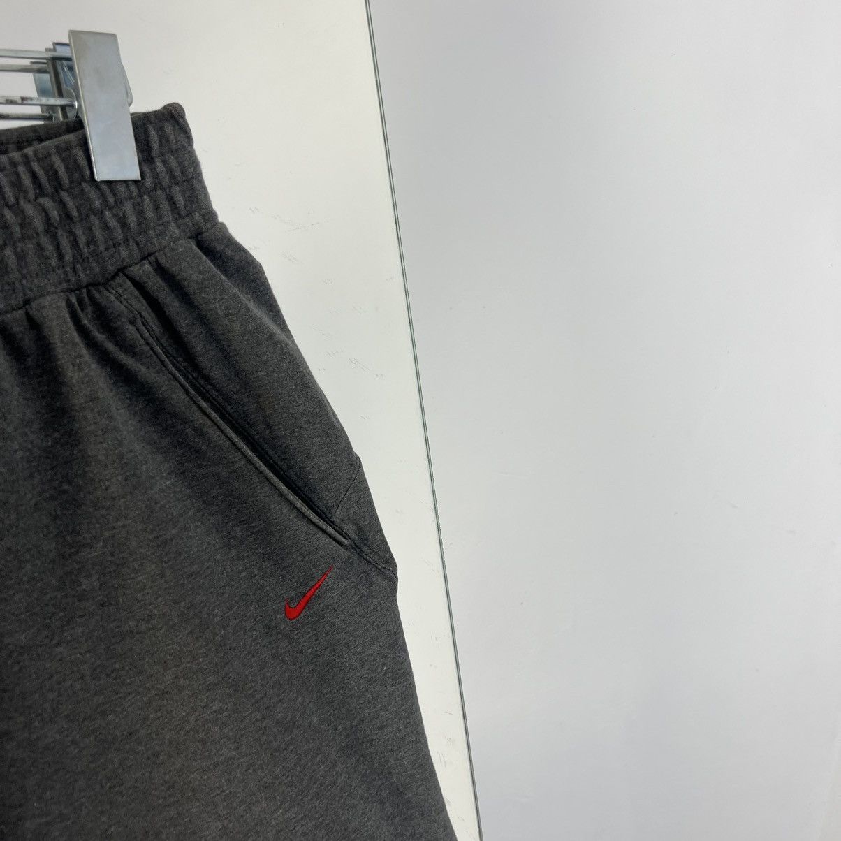 Nike Vintage Y2K Nike Swoosh Baggy Sweat Shorts Size US 34 / EU 50 - 3 Thumbnail