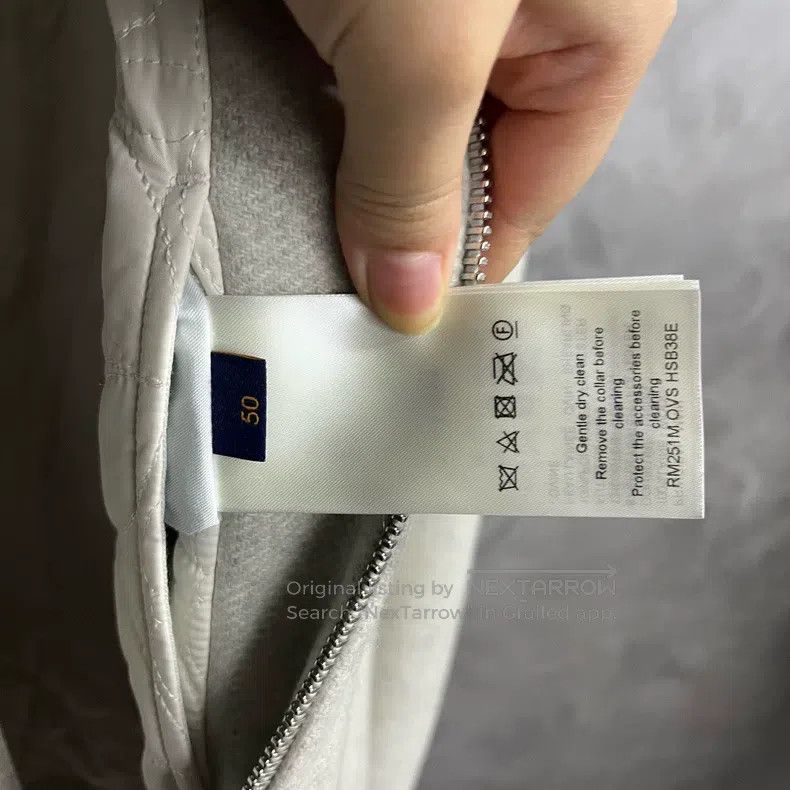 Louis Vuitton Louis Vuitton 24m White Ski Collection Solid Lapel Zip Lon Size US M / EU 48-50 / 2 - 3 Thumbnail