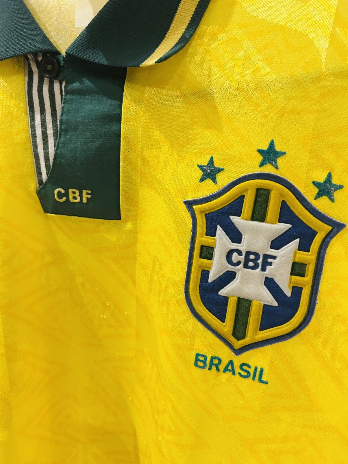 Umbro Brazil 1992 home jersey Size US S / EU 44-46 / 1 - 3 Thumbnail