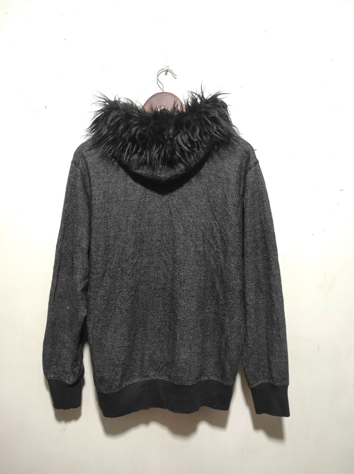 GU GU fur hoodie Size US M / EU 48-50 / 2 - 8 Thumbnail