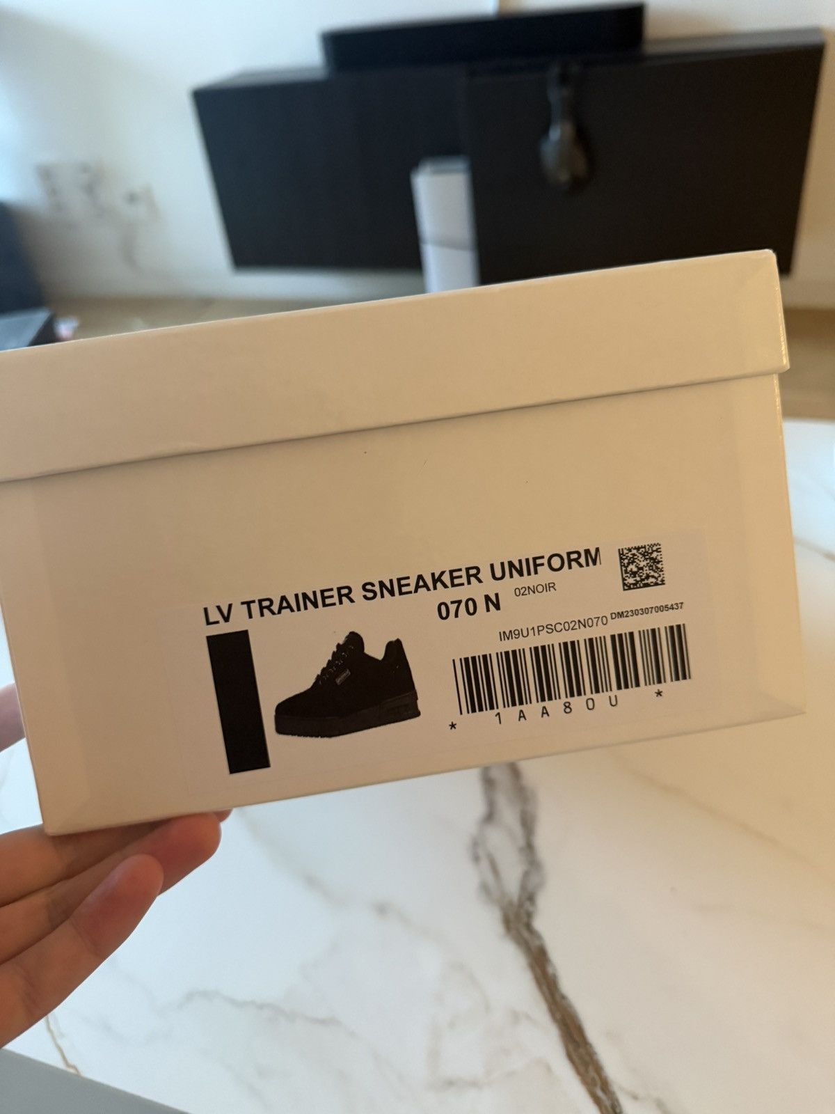 Louis Vuitton Louis Vuitton trainer sneakers Suede Black exclusive piece Size US 9.5 / EU 42-43 - 13 Thumbnail