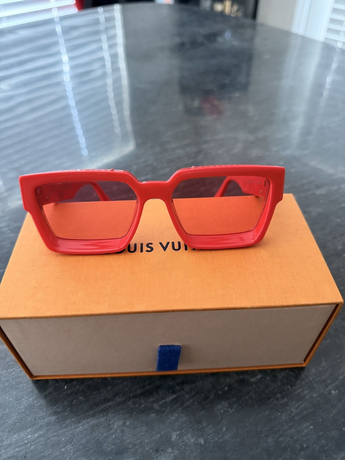 Louis Vuitton Louis Vuitton full red millionaires sunglasses E Size ONE SIZE - 3 Thumbnail