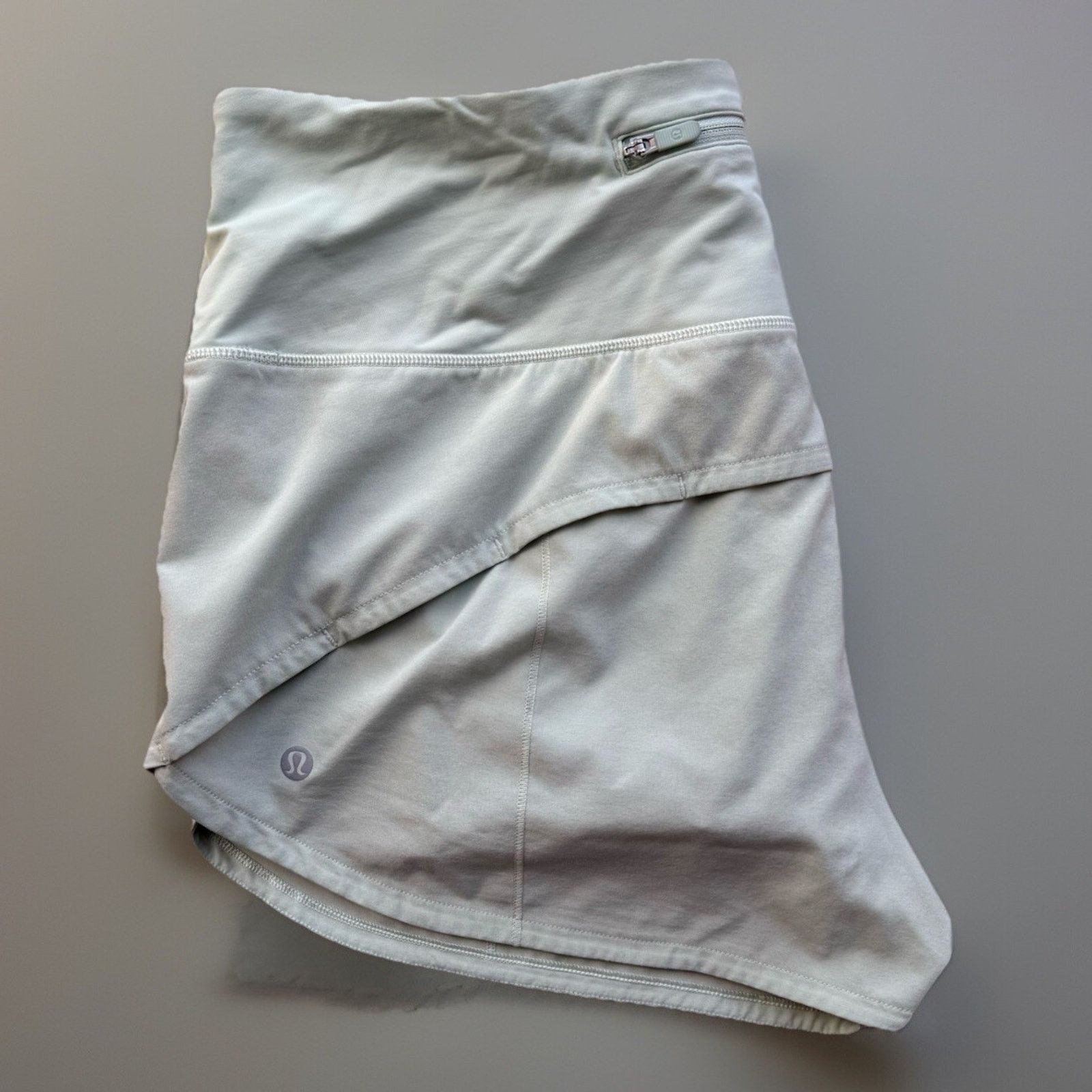 Lululemon Lululemon Real Quick Short Women's 10 Green Utility Outdoors Size 30" / US 8 / IT 44 - 1 Thumbnail