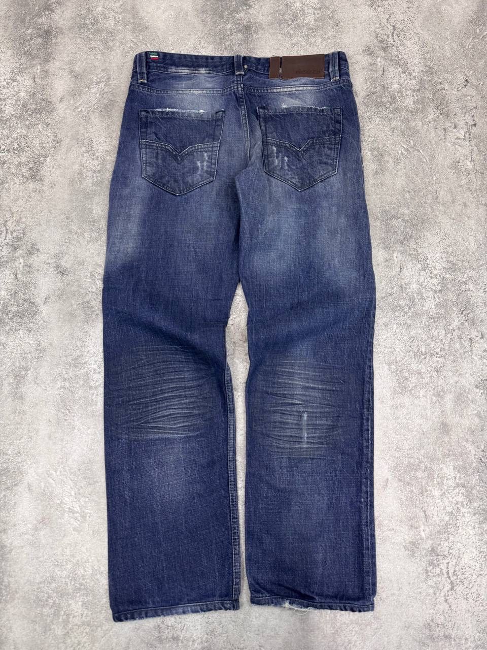 Diesel Diesel Men's Regular Straight Blue Jeans Size 32 Size US 32 / EU 48 - 1 Thumbnail