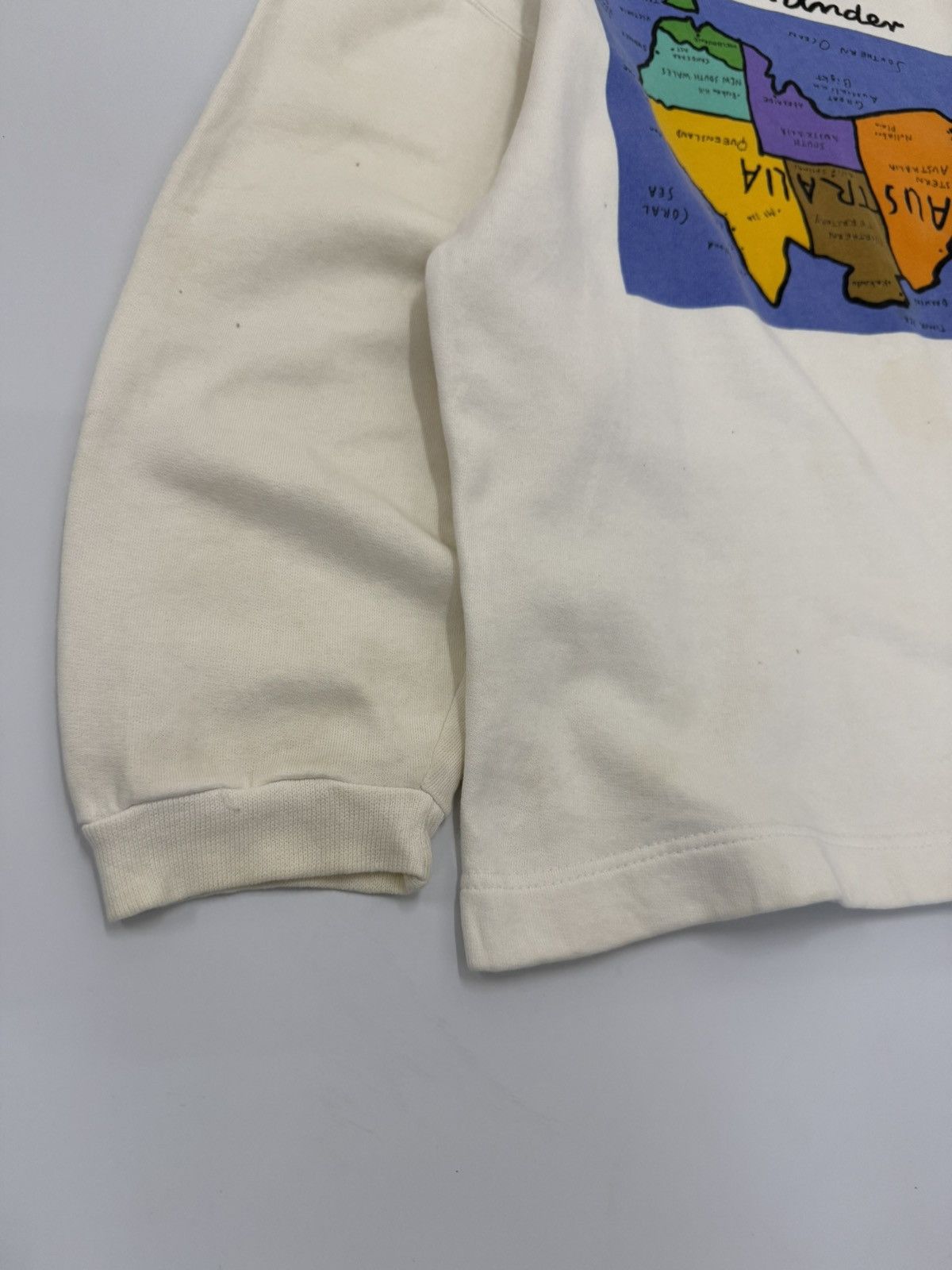The Australian Outback Collection 🔥 90's Ken Done Map AUSTRALIA iconic Graphic Sweatshirt - S Size US S / EU 44-46 / 1 - 3 Thumbnail