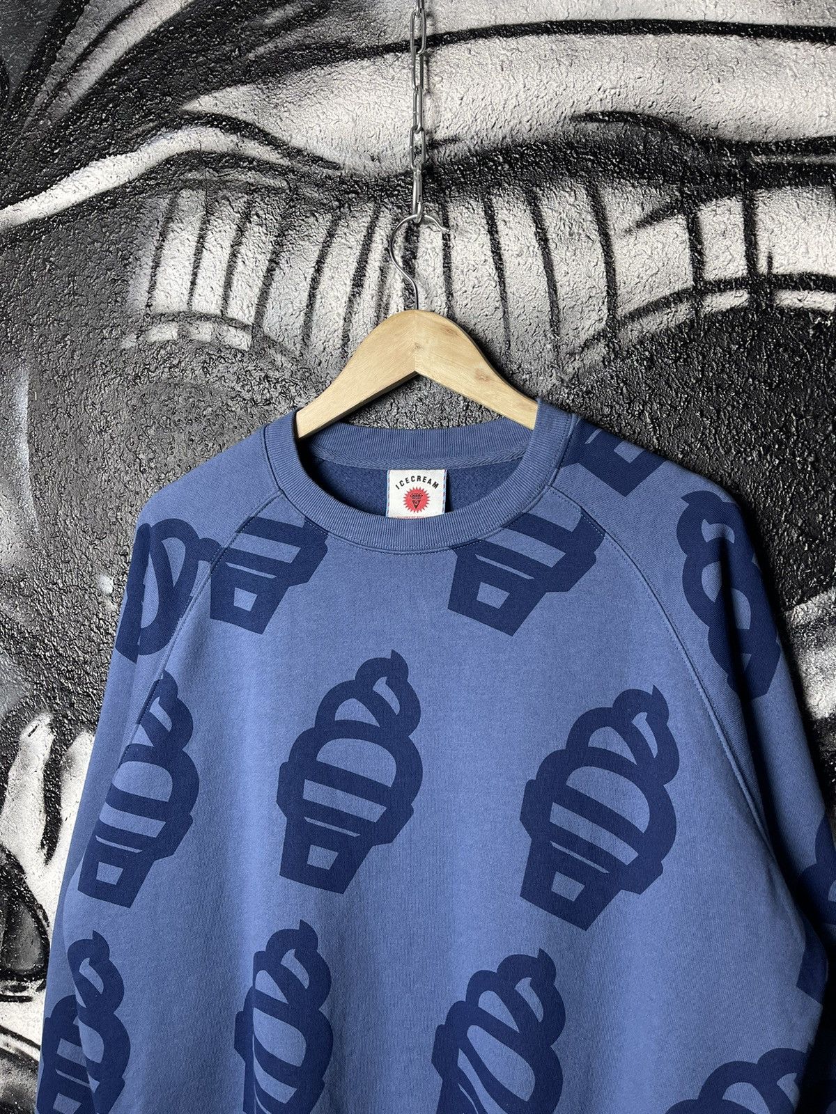 Icecream Icecream By BBC Soft Serve Crew Navy Sweatshirt Men’s Size M Size US M / EU 48-50 / 2 - 4 Thumbnail
