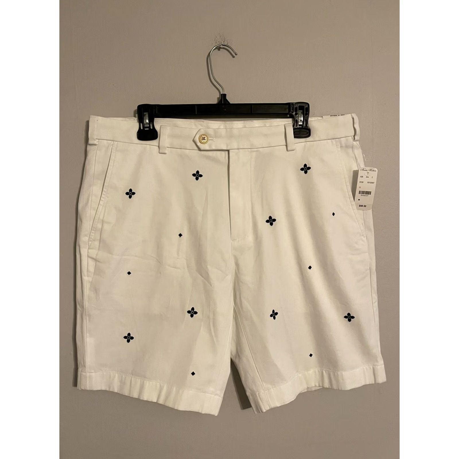 Brooks Brothers Brooks Brothers Bermuda Shorts White Geometric Floral Chino Mens 36 Size US 36 / EU 52 - 3 Thumbnail