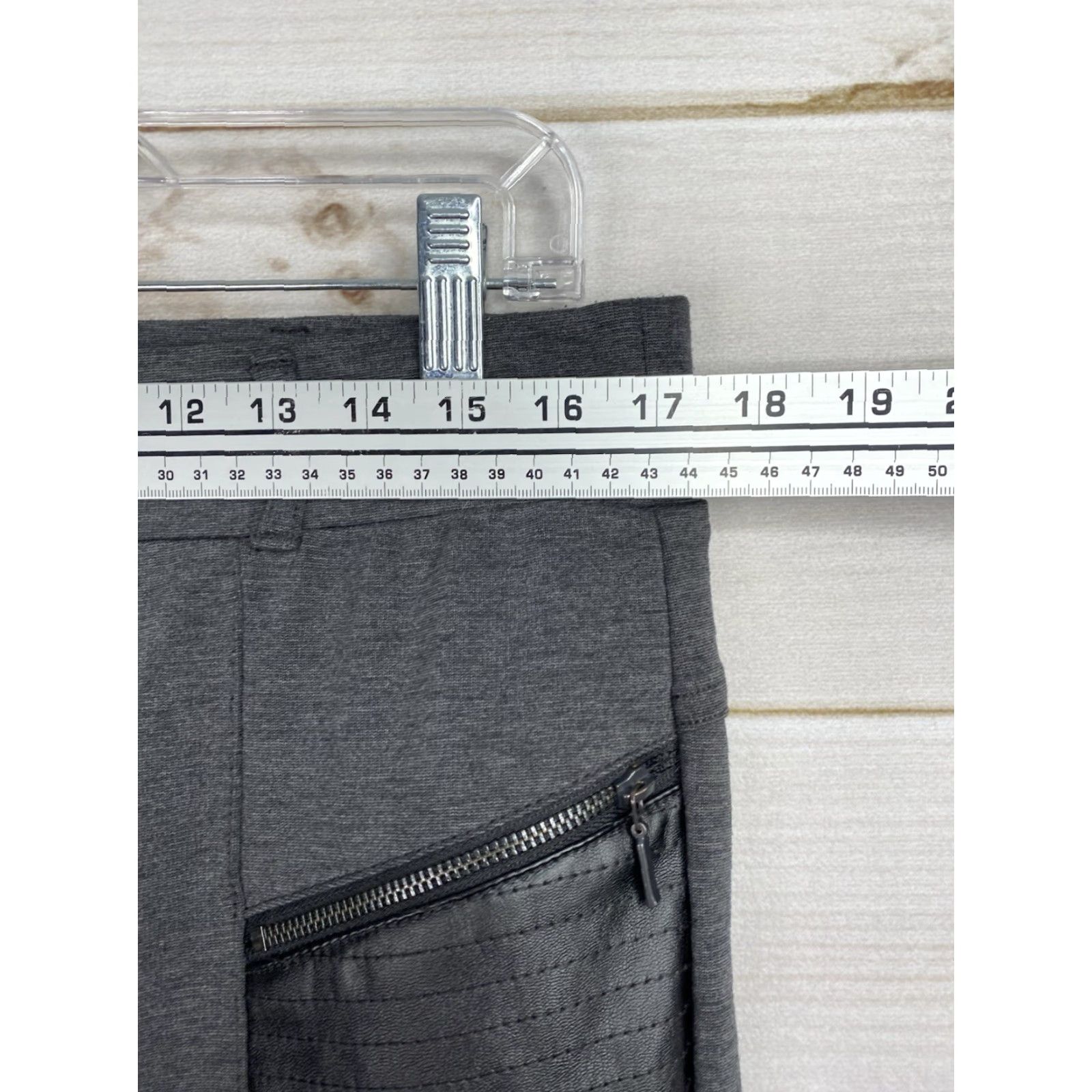 Worthington Worthington Pants Womens L Gray Black Faux Leather Knit Tapered Ponte Zip Pocket Regular Pockets Multicolor 90s Retro Mens Womens Girls Boys Size 36" / US 14 / IT 50 - 3 Thumbnail