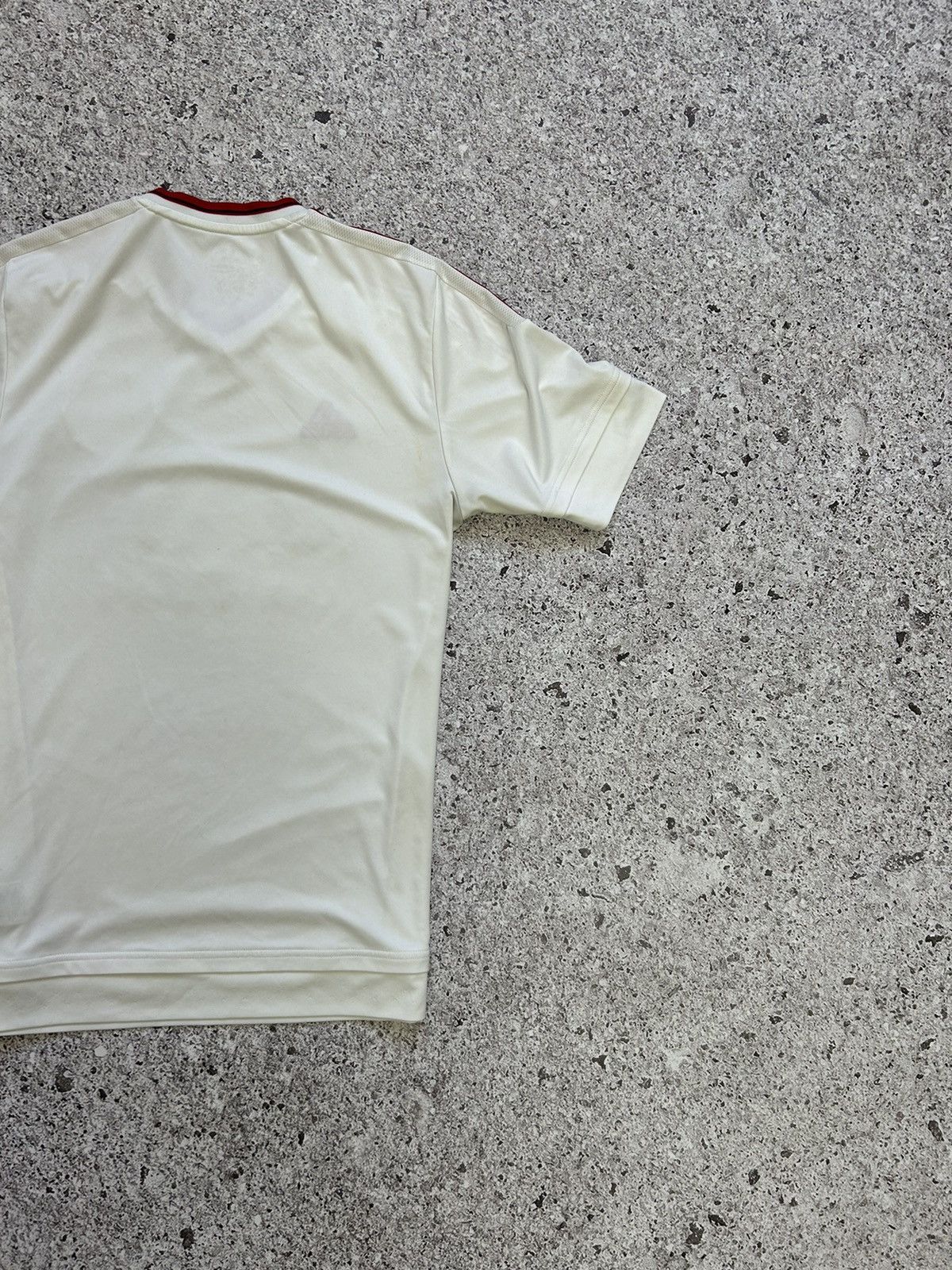 Adidas Adidas Manchester United 2015 2016 Away Soccer Jersey Size US S / EU 44-46 / 1 - 6 Thumbnail