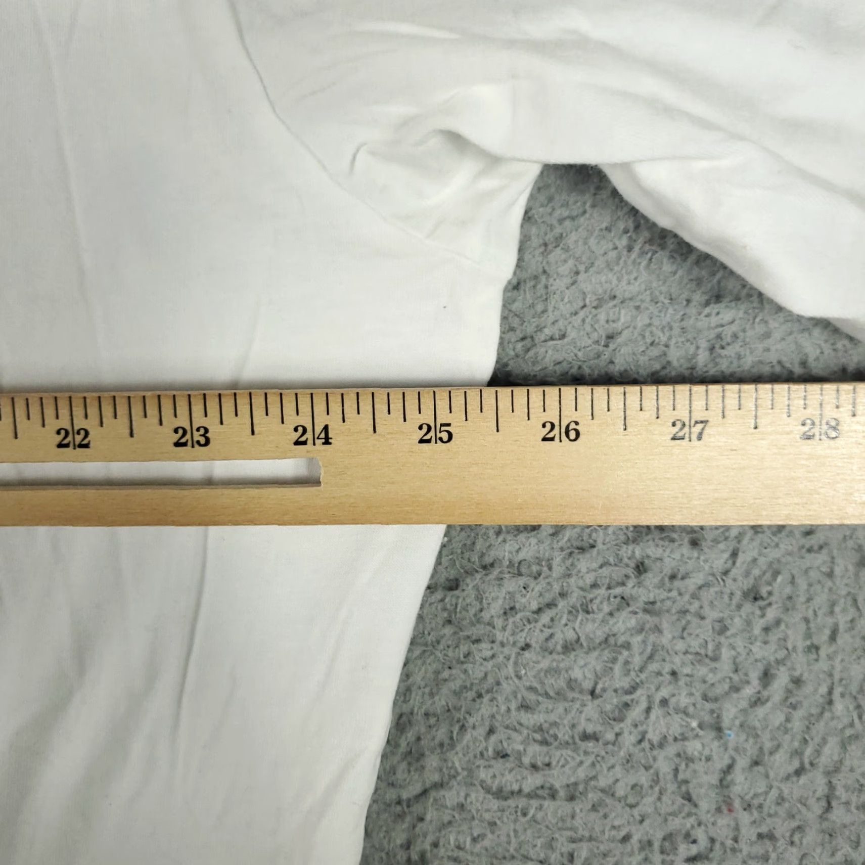 Nike NIKE Dri-FIT T-Shirt Mens 2XL White LeBron James Logo Casual Short Sleeve Sports Size US XXL / EU 58 / 5 - 6 Thumbnail